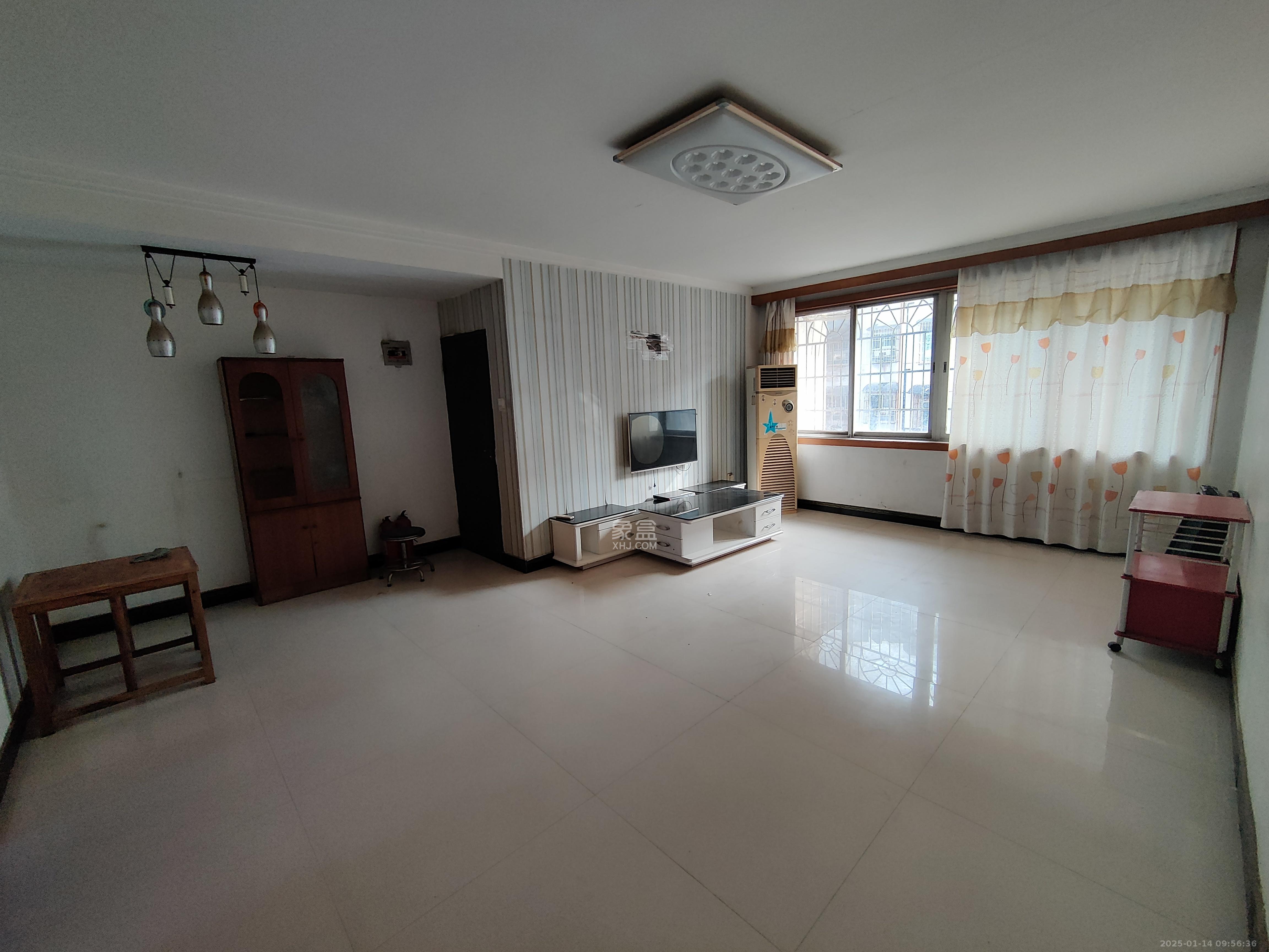 新天小区 3室2厅1卫 1800.0元/月 新天小区 3室2厅1卫 1800.0元/月室内图