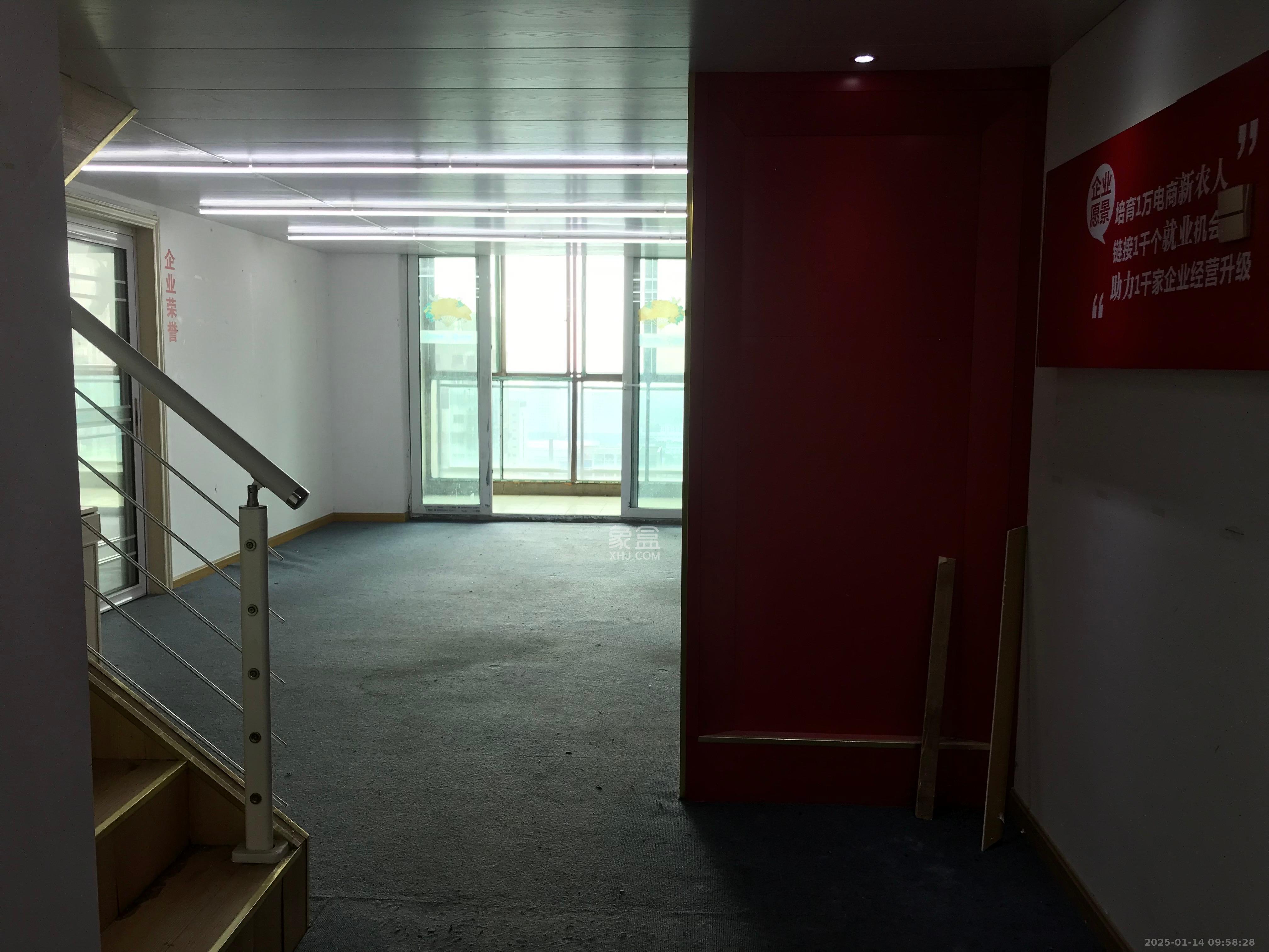 金科时代中心 1室1厅1卫 1700.0元/月 金科时代中心 1室1厅1卫 1700.0元/月室内图