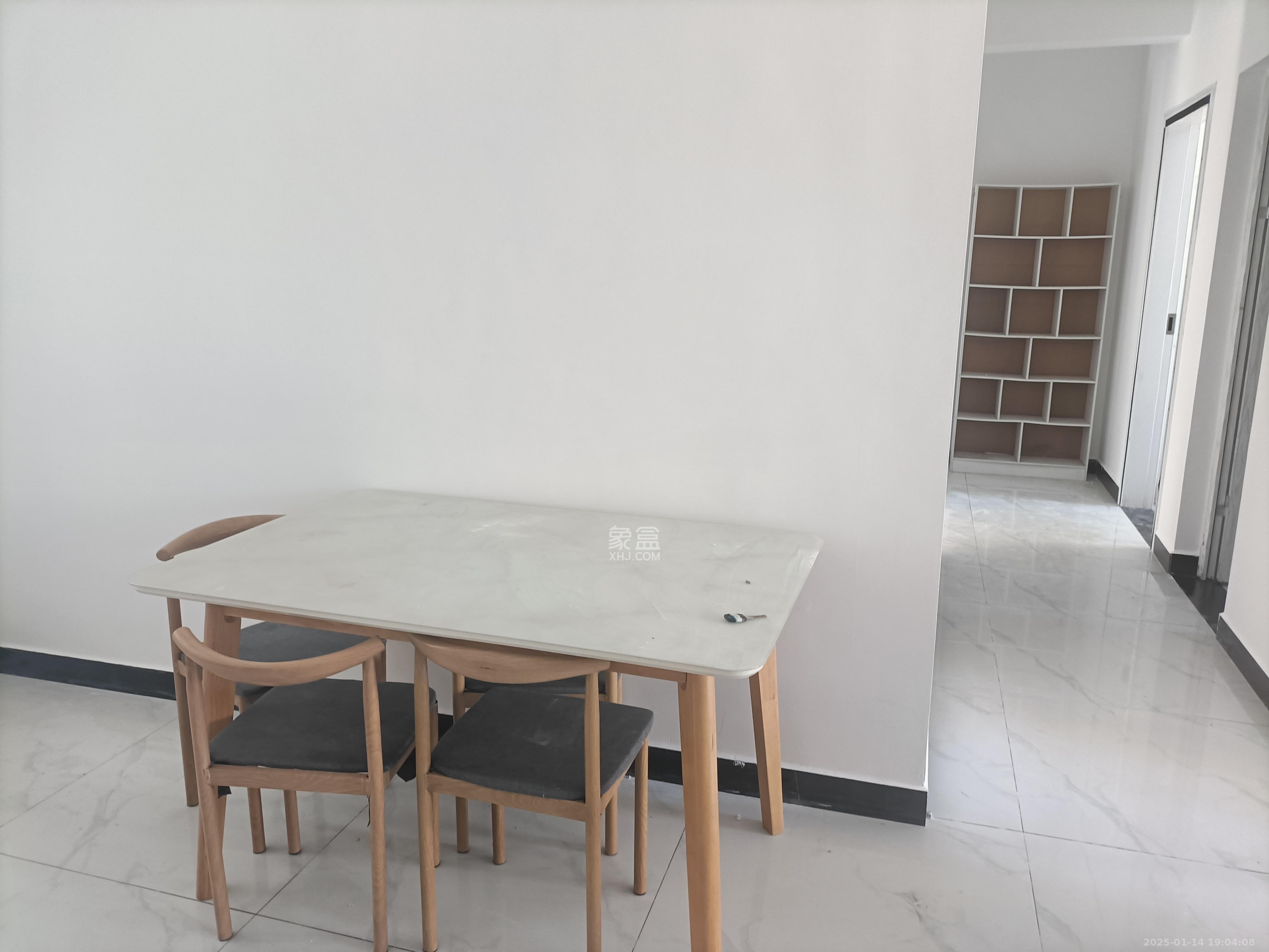 中建嘉和城  3室2厅1卫   2300.00元/月室内图