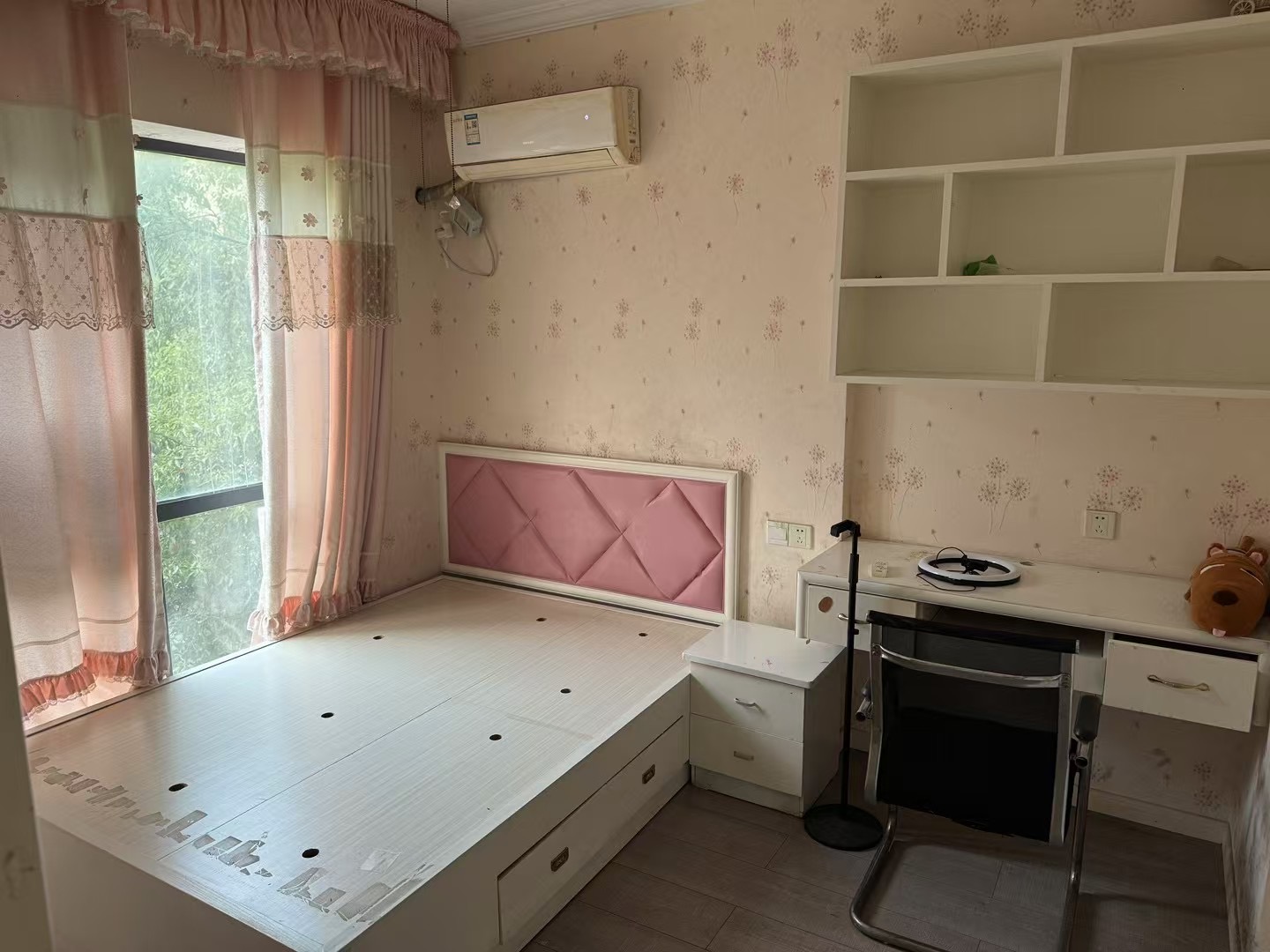 东方豪苑  7室4厅2卫    2800.0元/月室内图