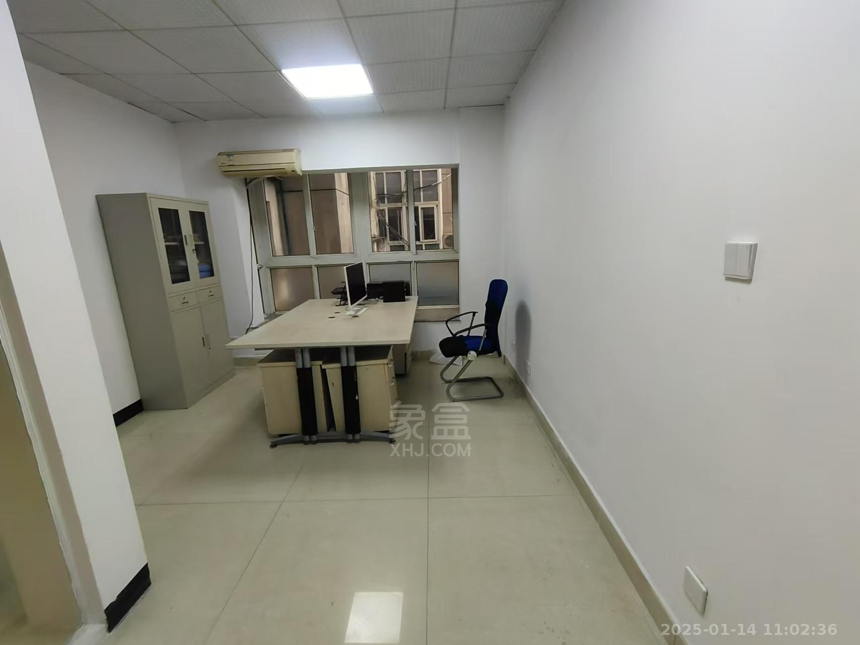 天健华庭 6室1厅2卫 2300.0元/月 天健华庭 6室1厅2卫 2300.0元/月室内图