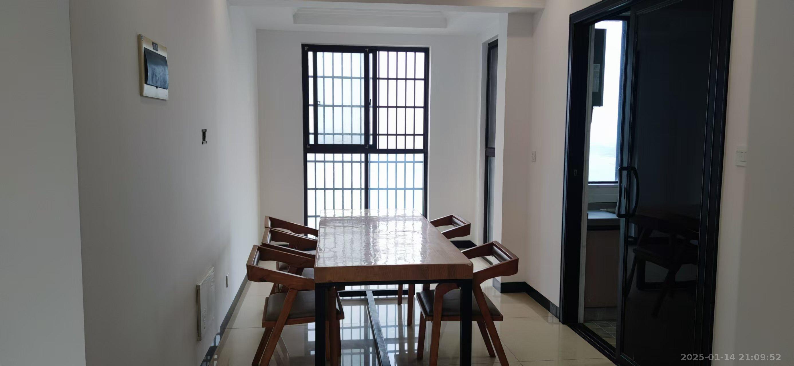 国泰九龙湾 4室2厅2卫 3000.0元/月 国泰九龙湾 4室2厅2卫 3000.0元/月室内图