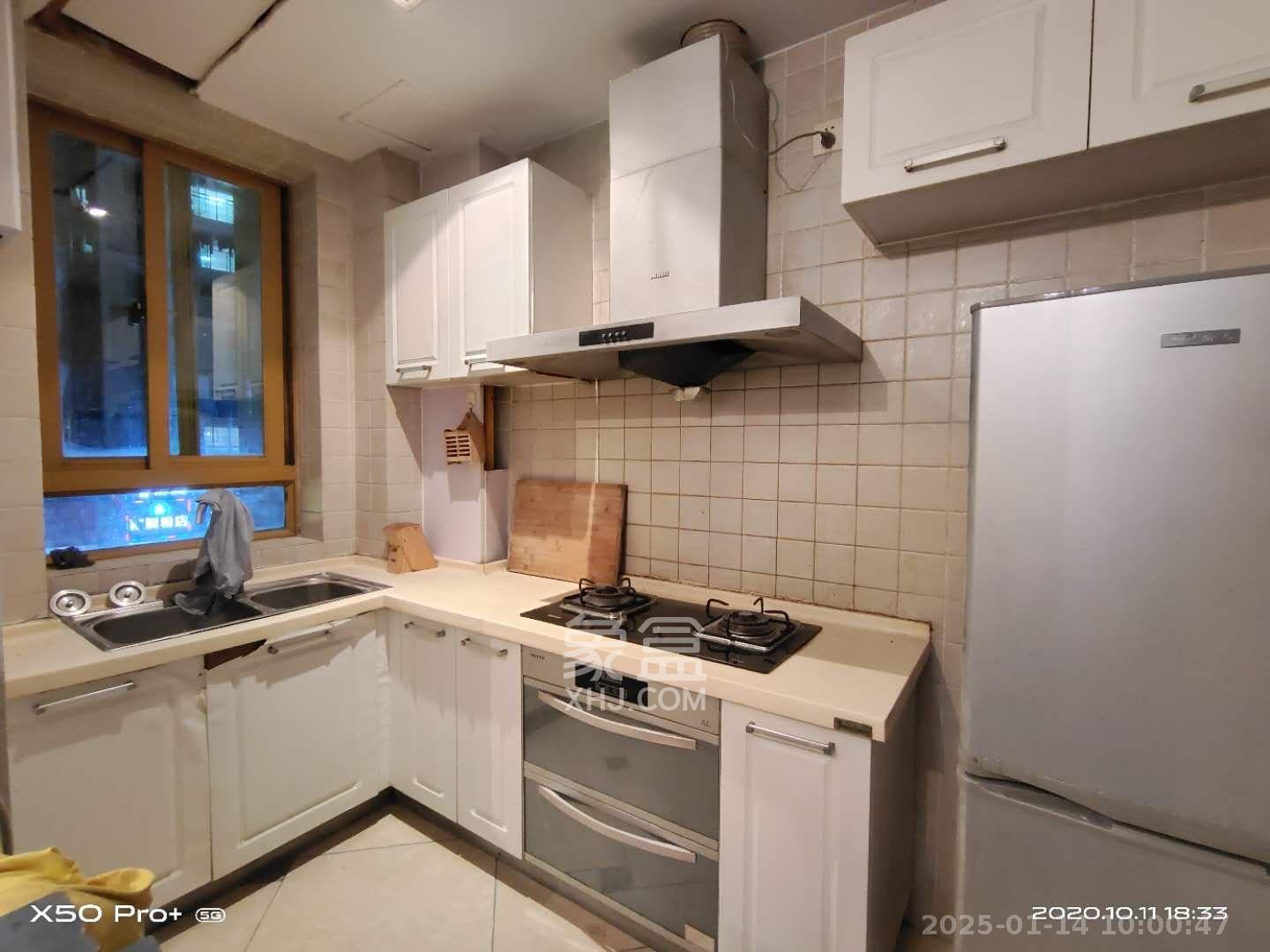 天健芙蓉盛世一期  3室2厅1卫    3200.0元/月 天健芙蓉盛世一期  3室2厅1卫    3200.0元/月室内图