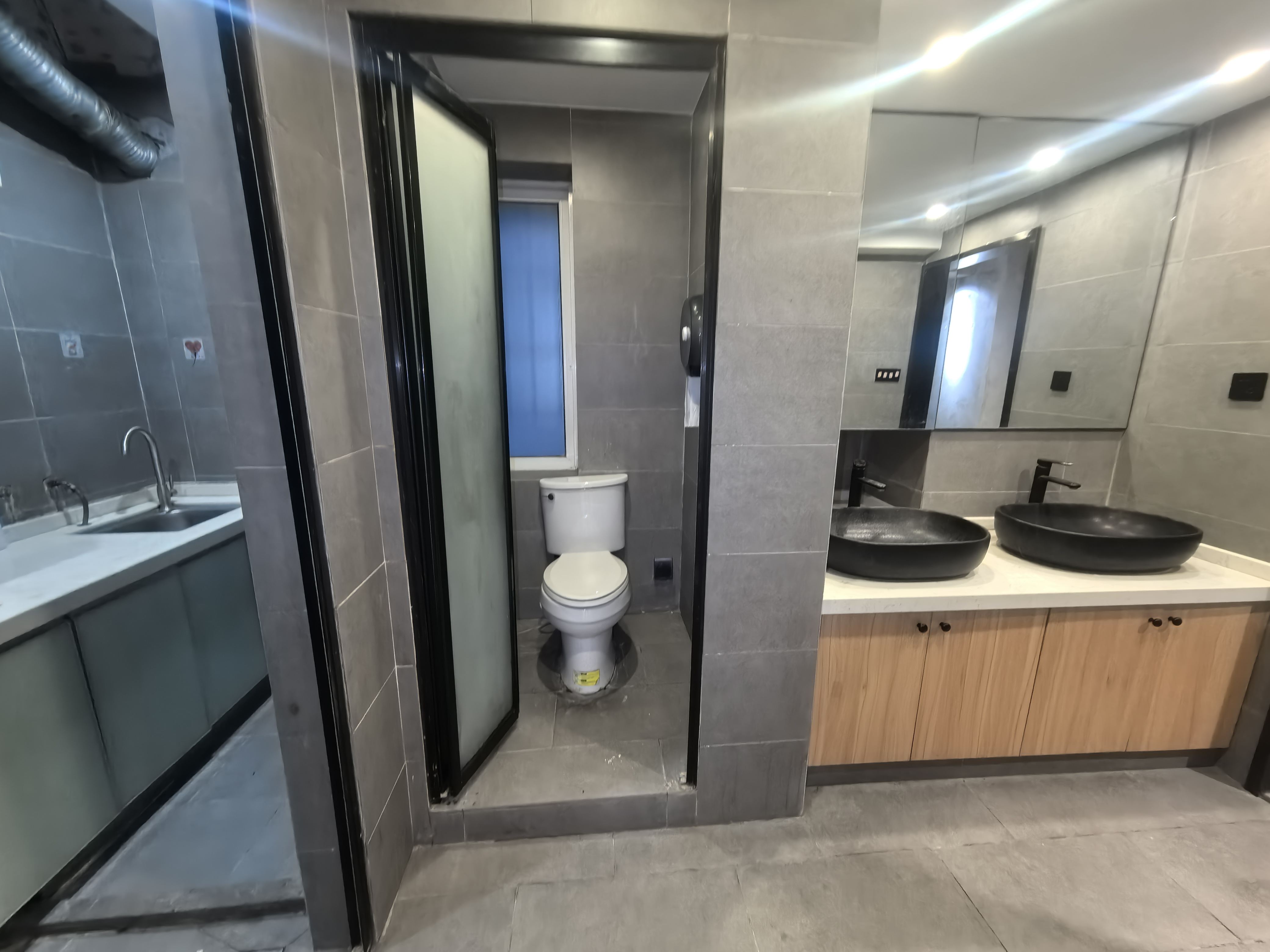 兴力国际大厦 1室1厅1卫 168.0万 兴力国际大厦 1室1厅1卫 168.0万客厅