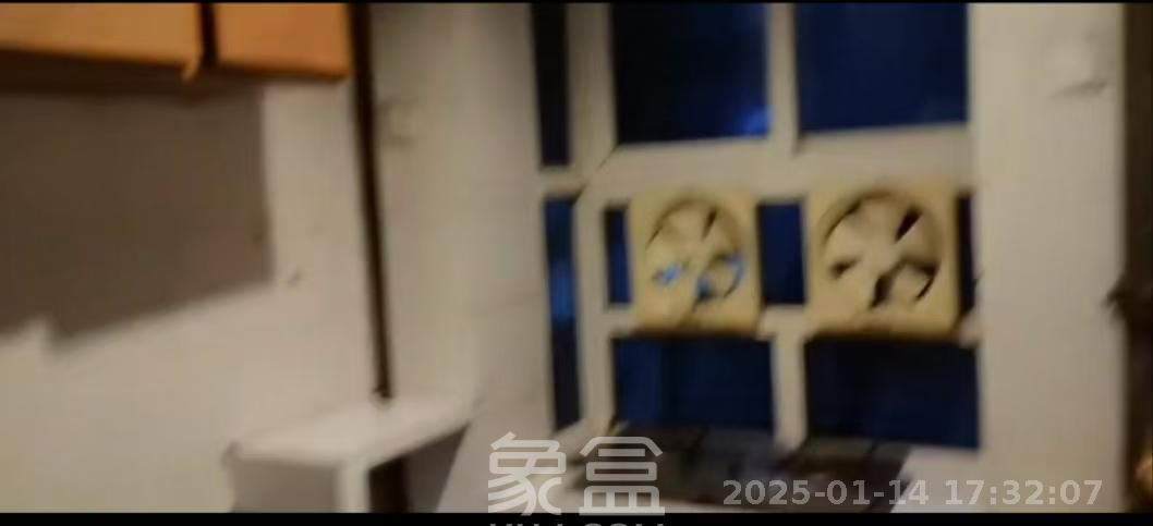 平和堂生活小区  3室2厅2卫    1800.0元/月室内图