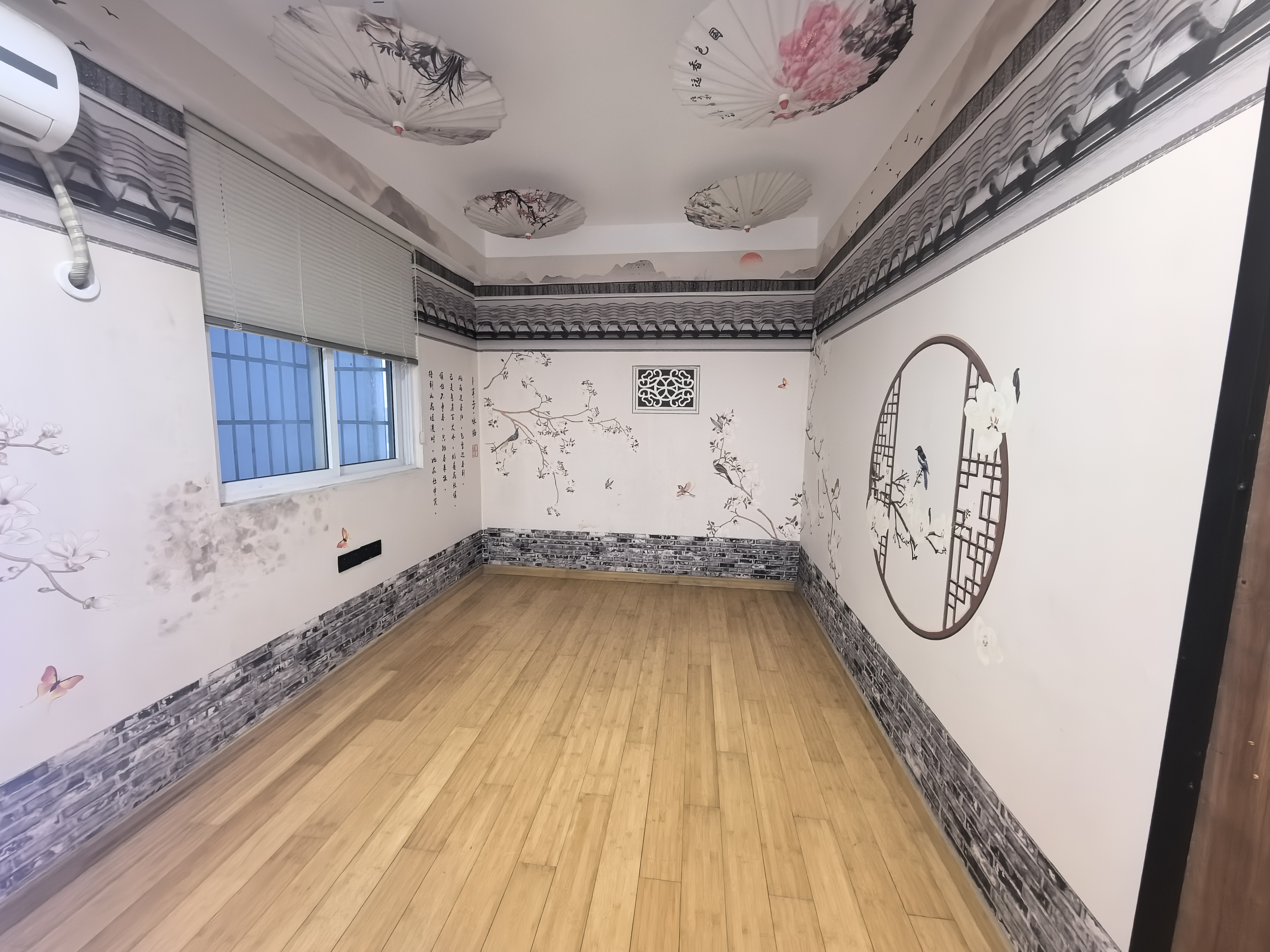 兴力国际大厦 1室1厅1卫 168.0万 兴力国际大厦 1室1厅1卫 168.0万客厅