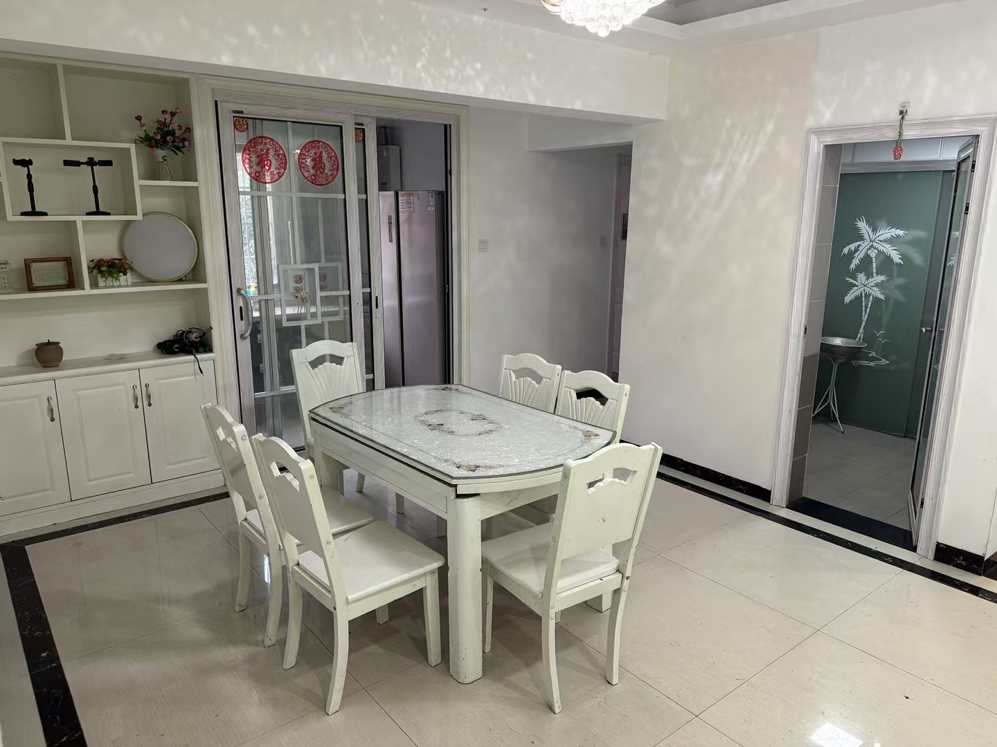 东方豪苑 7室4厅2卫 2800.0元/月 东方豪苑 7室4厅2卫 2800.0元/月室内图