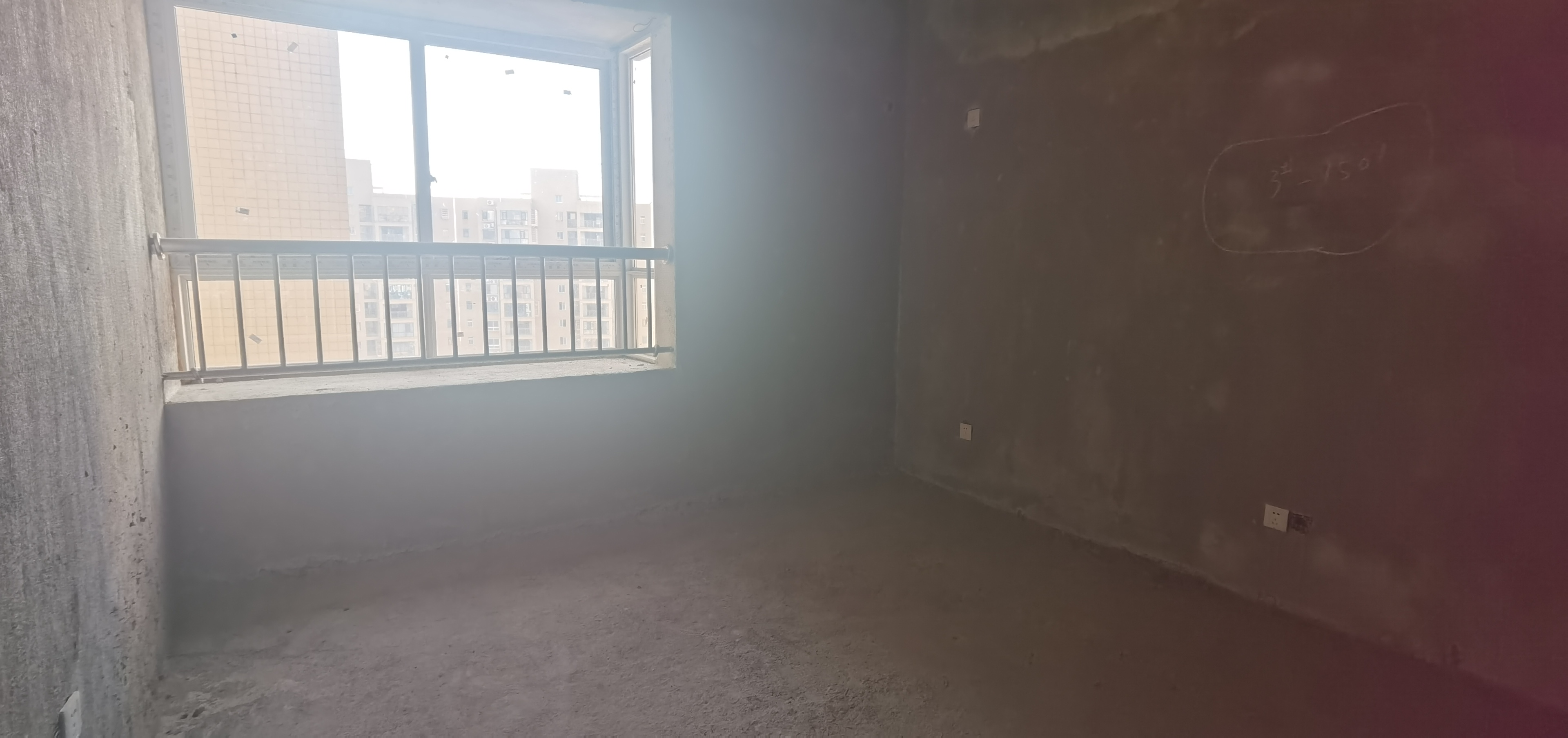 一六九.星城 3室2厅2卫 39.8万 一六九.星城 3室2厅2卫 39.8万客厅