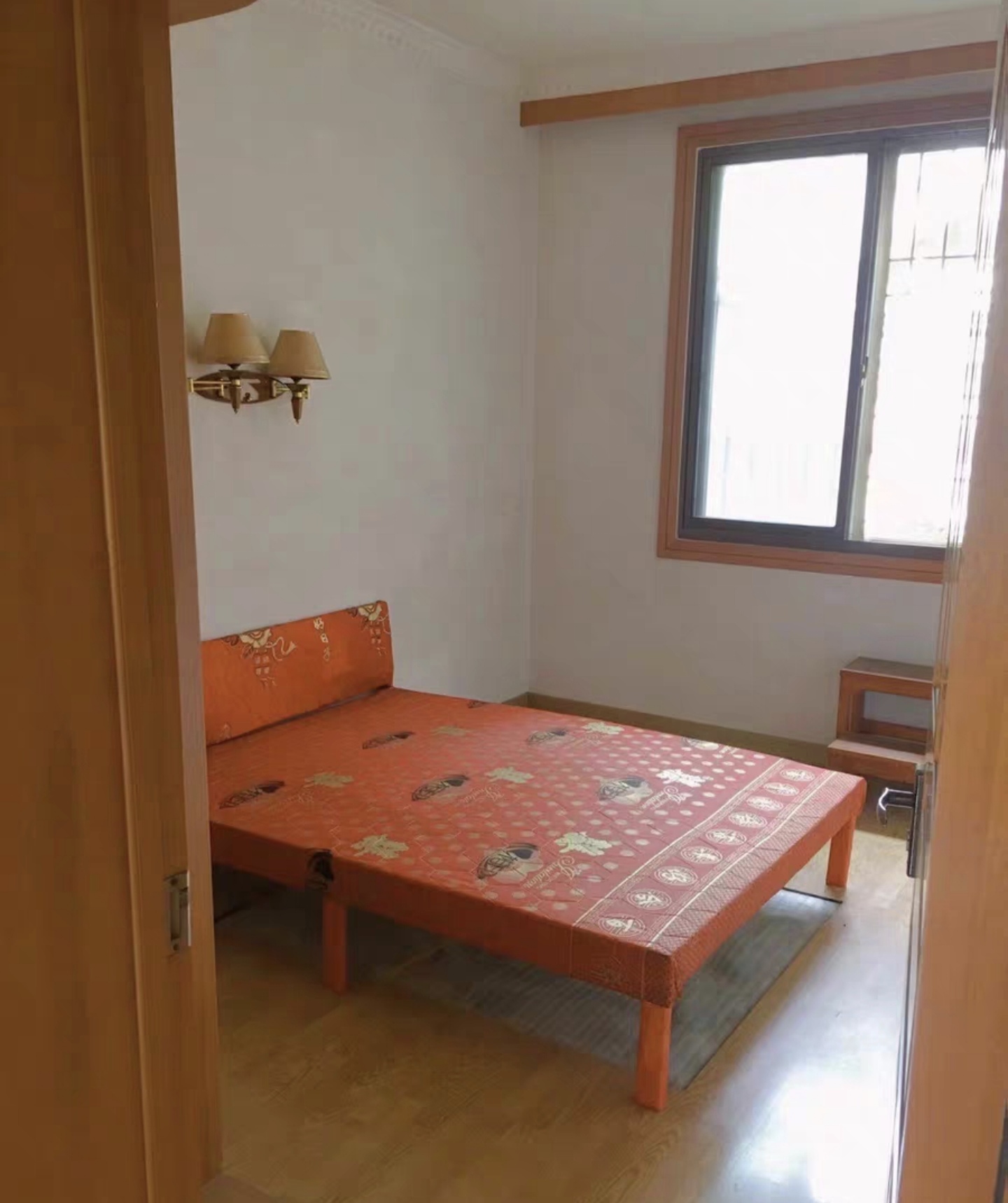 菊苑东区 4室2厅2卫 1280.0元/月 菊苑东区 4室2厅2卫 1280.0元/月室内图