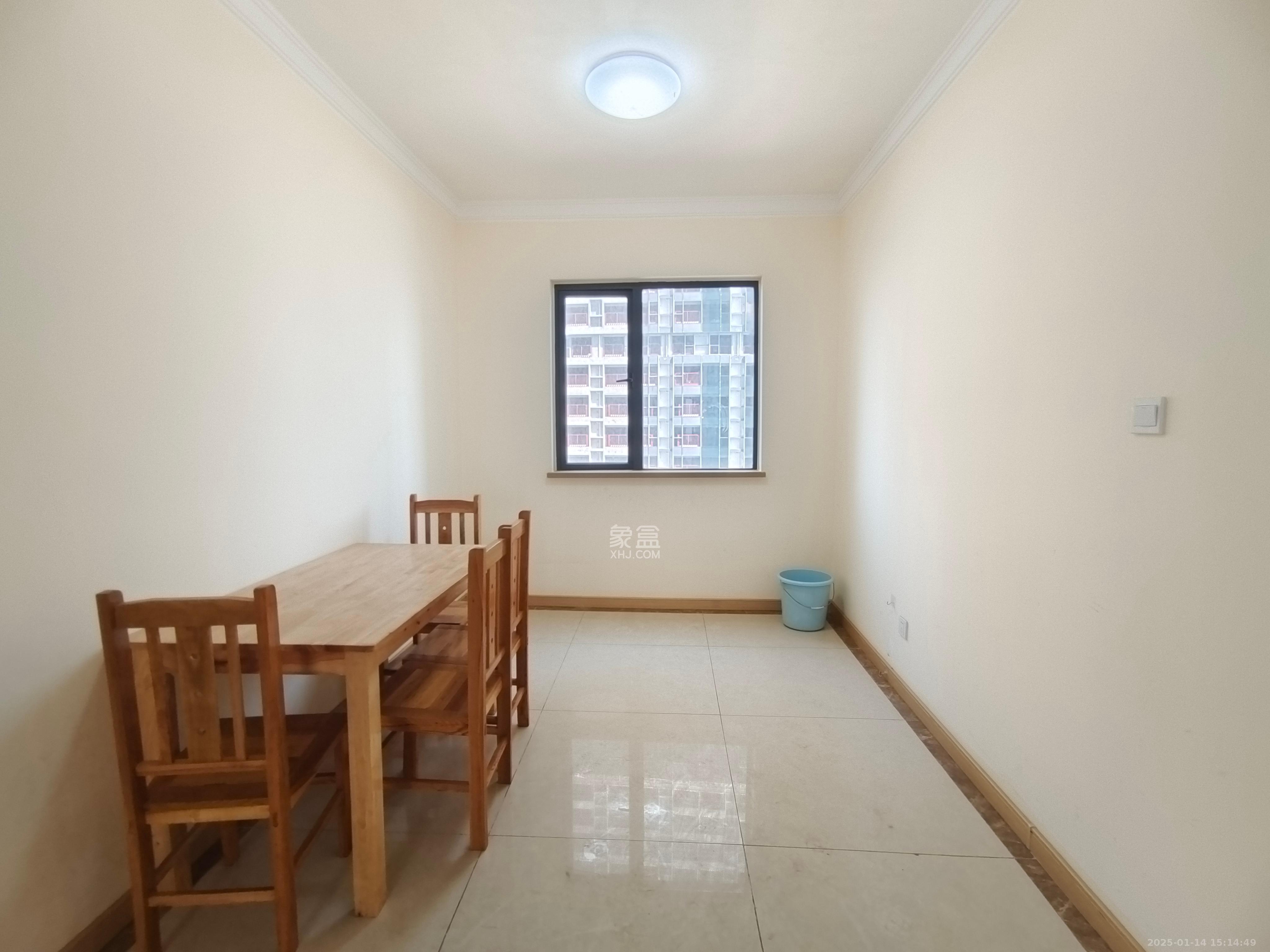 兰亭湾畔  4室2厅2卫   3200.00元/月室内图