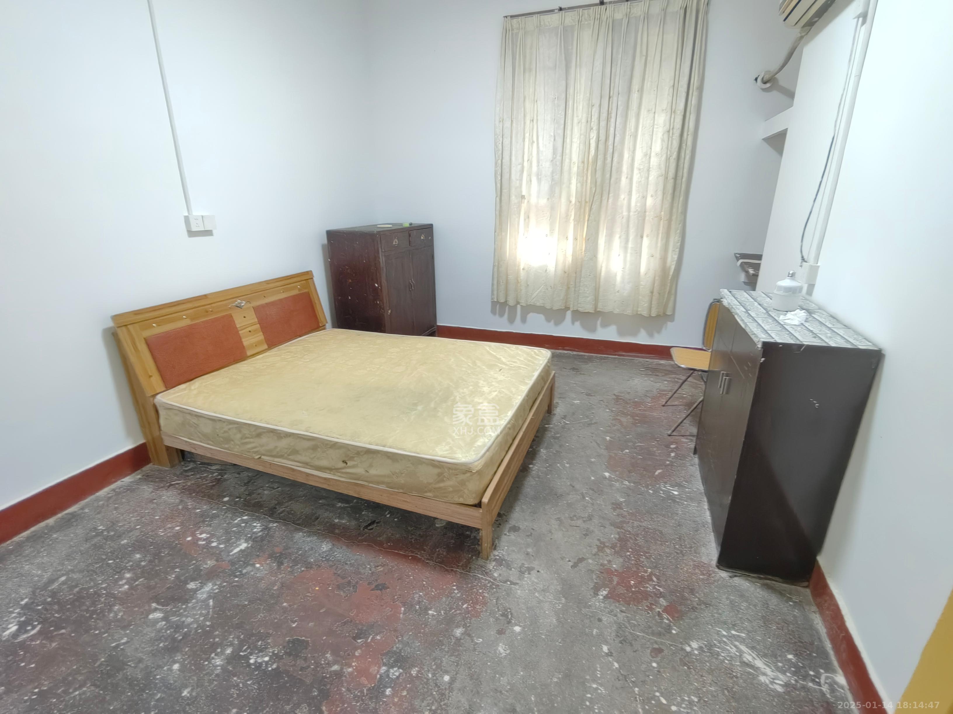 水泵厂宿舍  2室1厅1卫    1000.0元/月 水泵厂宿舍  2室1厅1卫    1000.0元/月