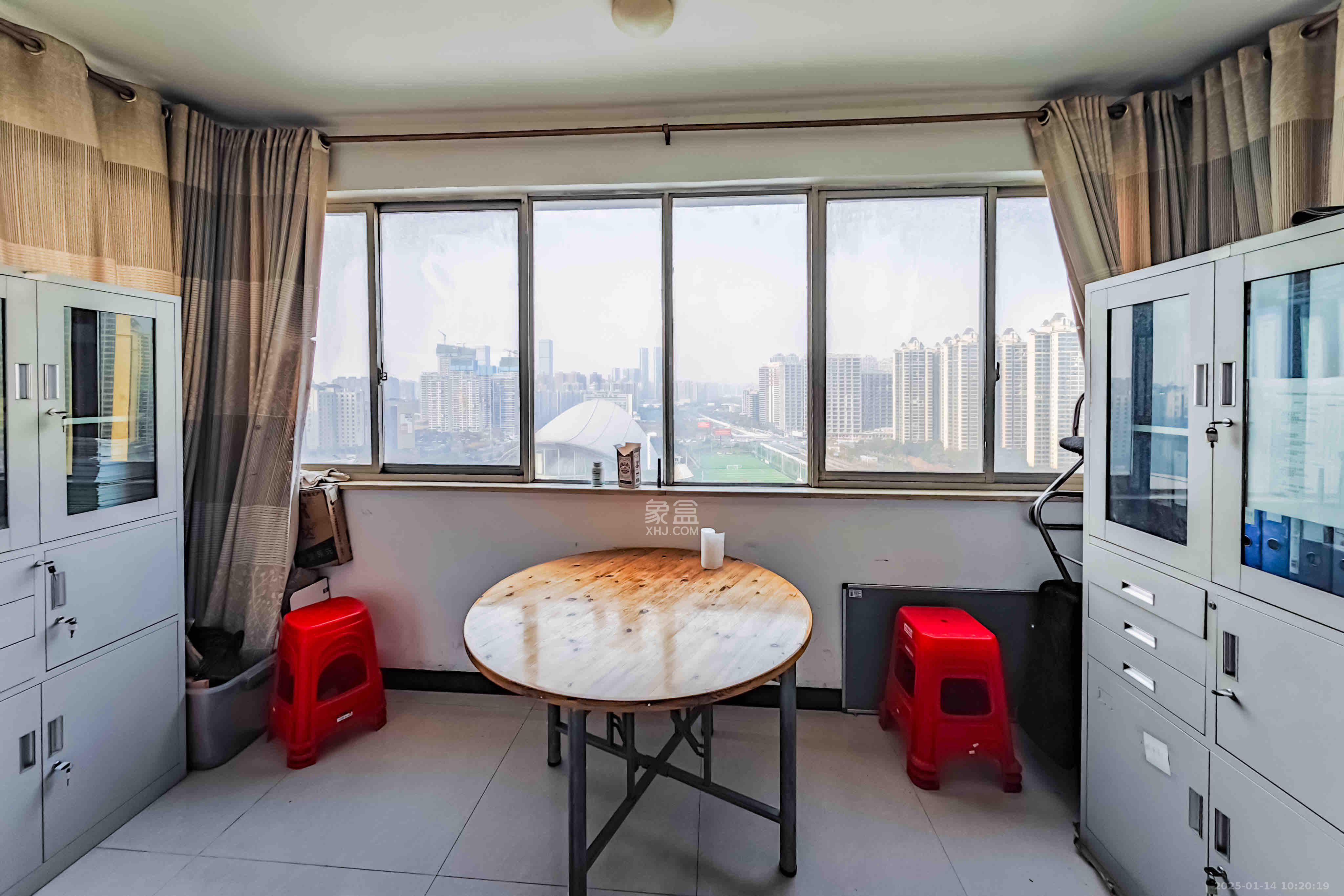 白沙湾嘉园 4室2厅2卫 3600.0元/月 白沙湾嘉园 4室2厅2卫 3600.0元/月室内图