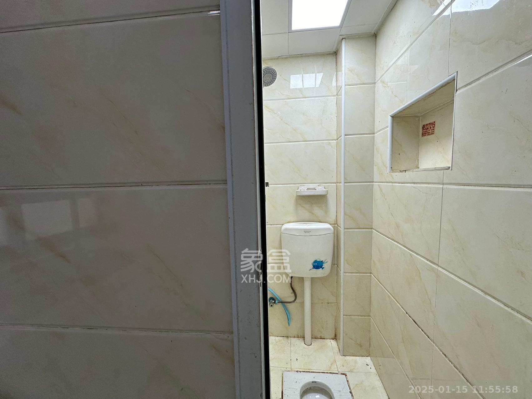 湖南中医药大学东塘住宅区 2室1厅1卫 1700.0元/月 湖南中医药大学东塘住宅区 2室1厅1卫 1700.0元/月室内图