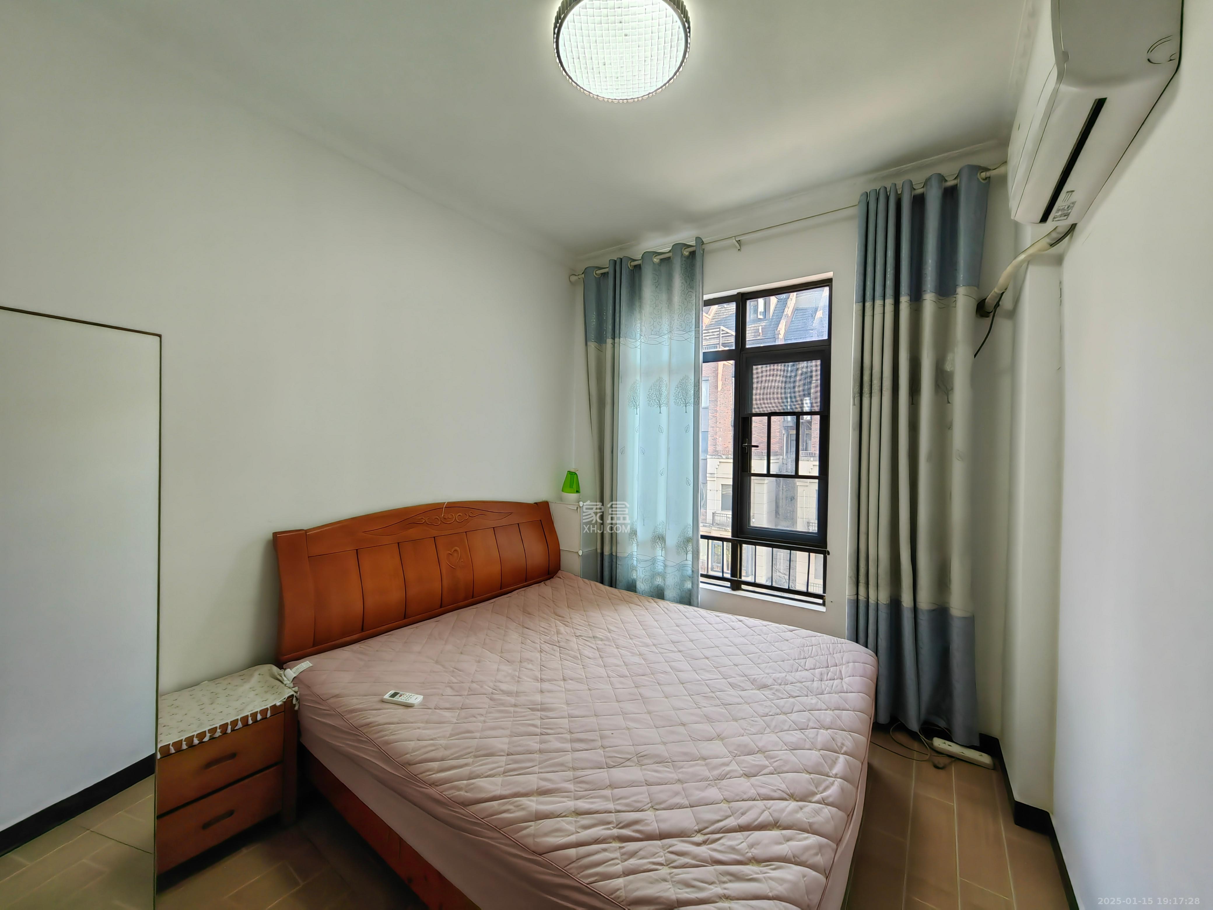 绿地海外滩一期 1室0厅0卫 900.0元/月 绿地海外滩一期 1室0厅0卫 900.0元/月室内图