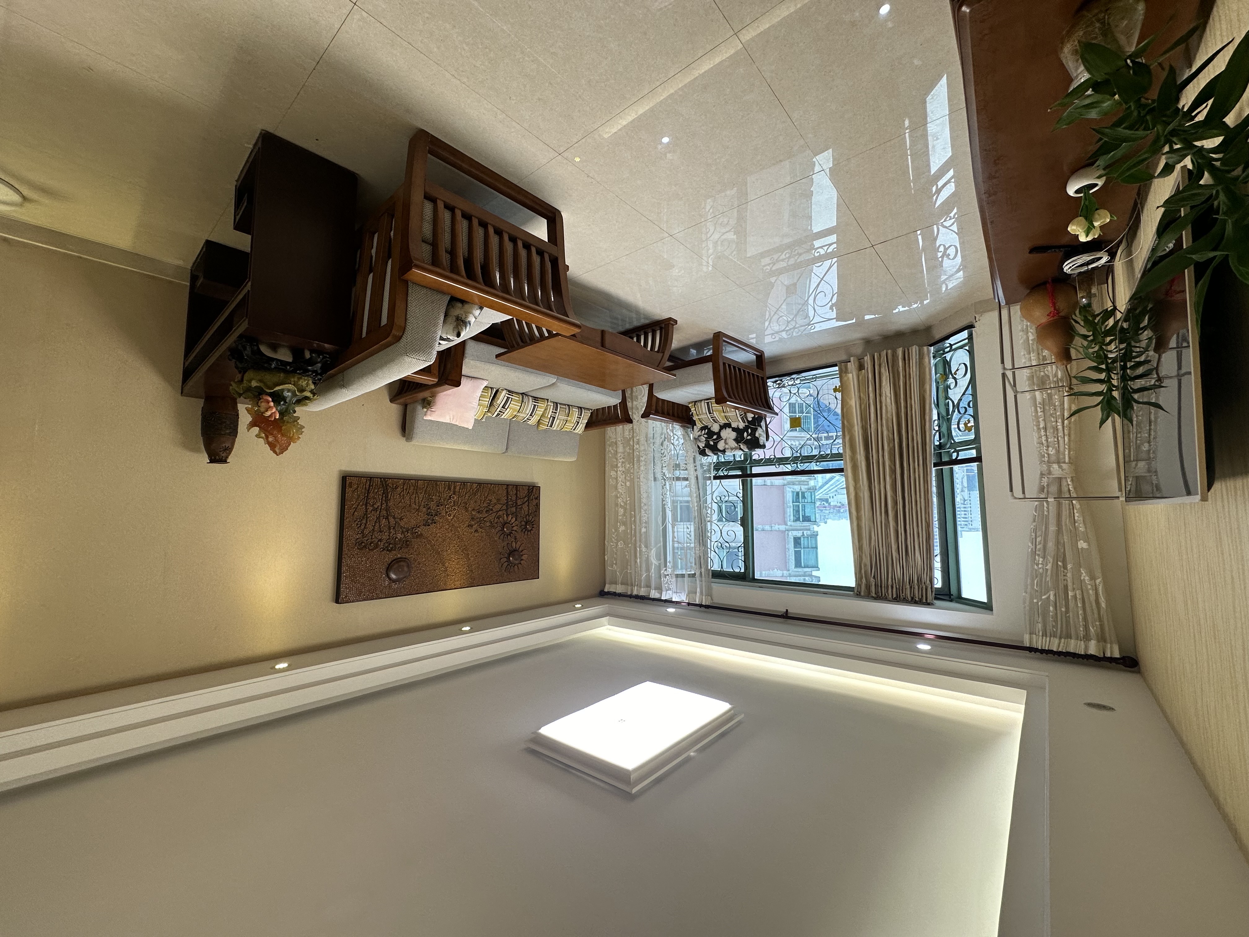 置地花园 3室2厅2卫 190.0万 置地花园 3室2厅2卫 190.0万客厅