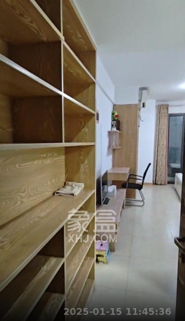 钱隆樽品(一、二、三期) 1室0厅1卫 1500.0元/月 钱隆樽品(一、二、三期) 1室0厅1卫 1500.0元/月室内图