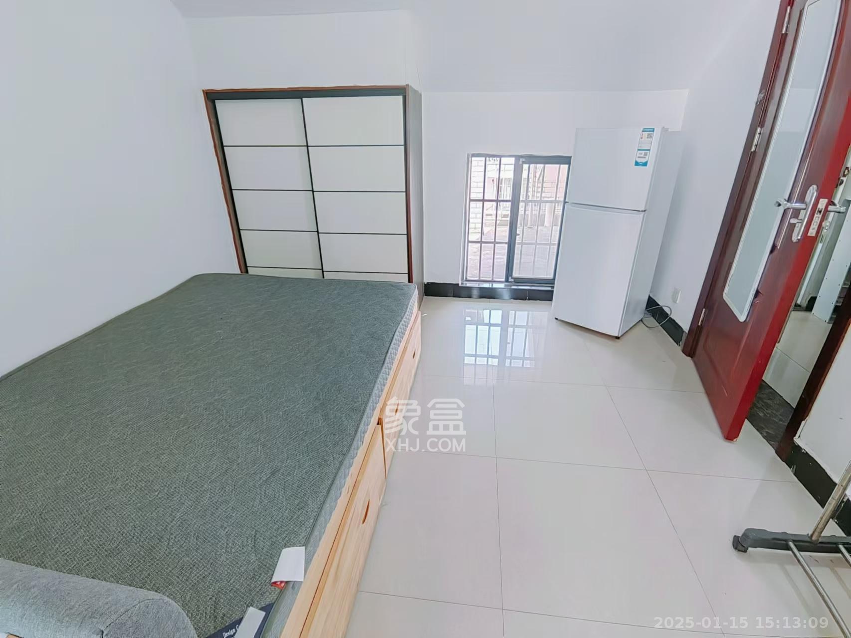 黄鹤小区3片  1室1厅1卫   950.00元/月室内图