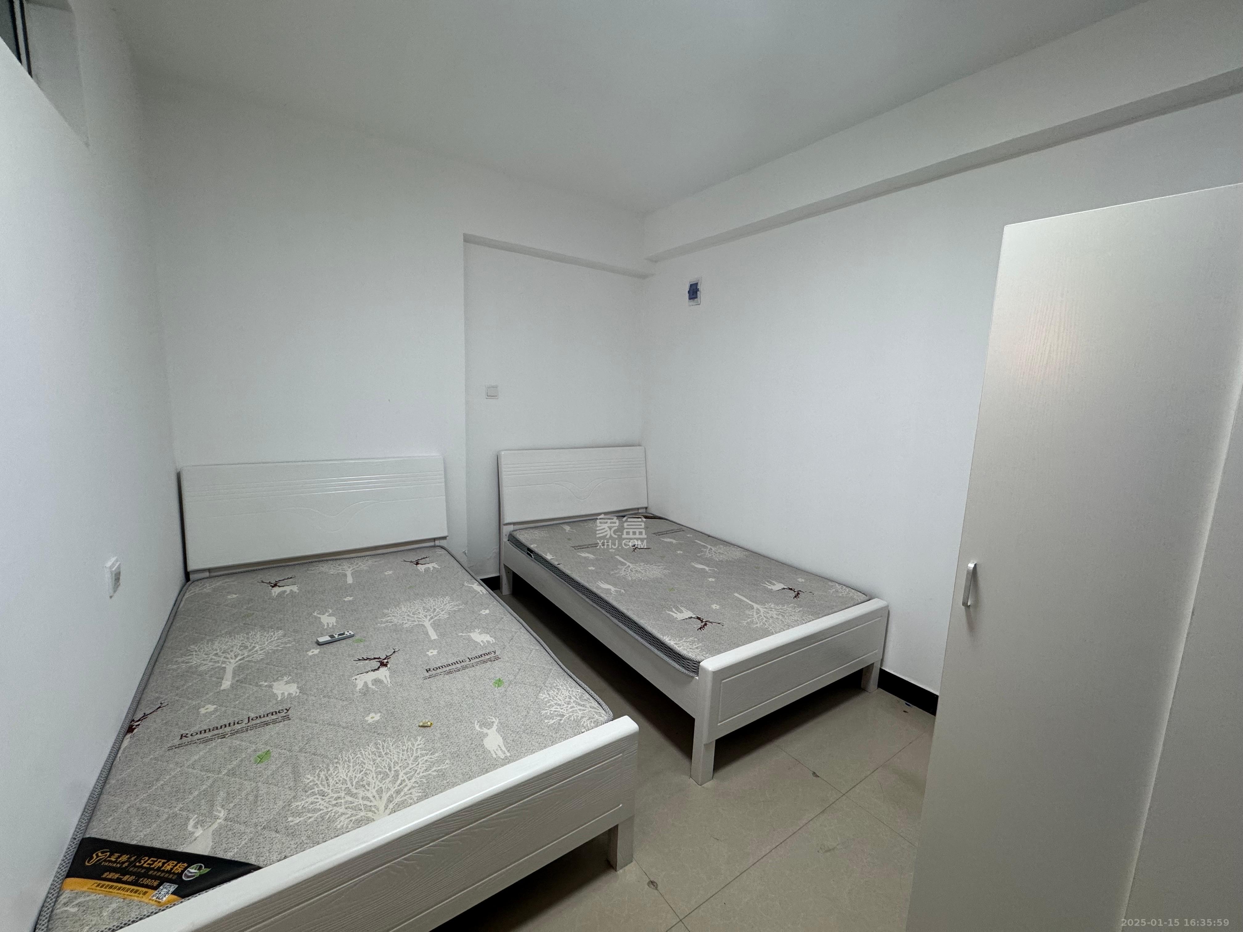 红树湾 3室2厅1卫 1700.0元/月 红树湾 3室2厅1卫 1700.0元/月室内图