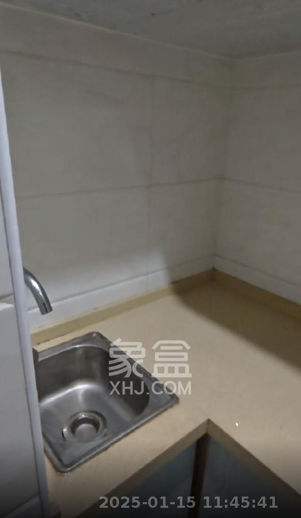 钱隆樽品(一、二、三期) 1室0厅1卫 1500.0元/月 钱隆樽品(一、二、三期) 1室0厅1卫 1500.0元/月室内图