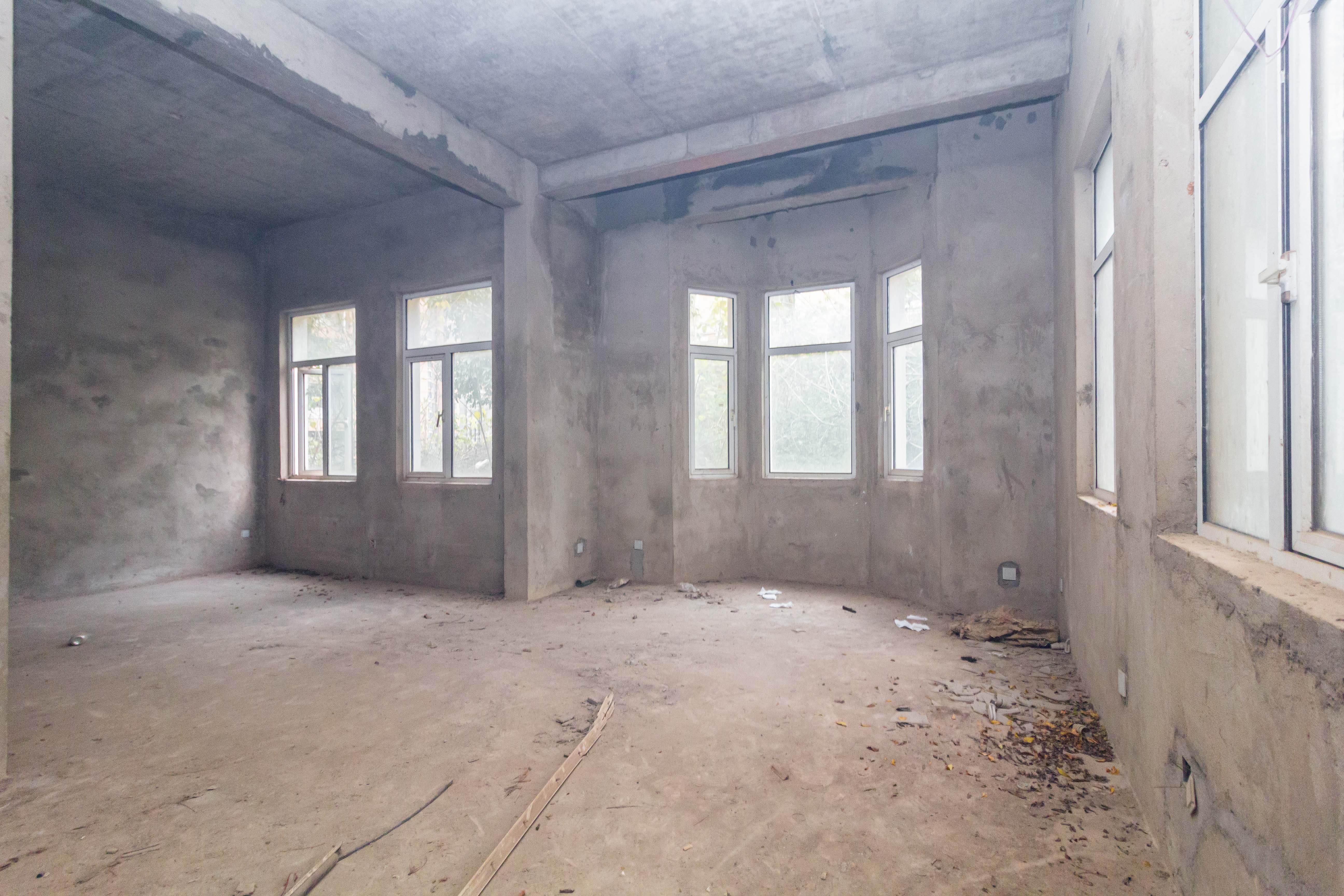 水印山城 5室2厅3卫 395.0万 水印山城 5室2厅3卫 395.0万客厅