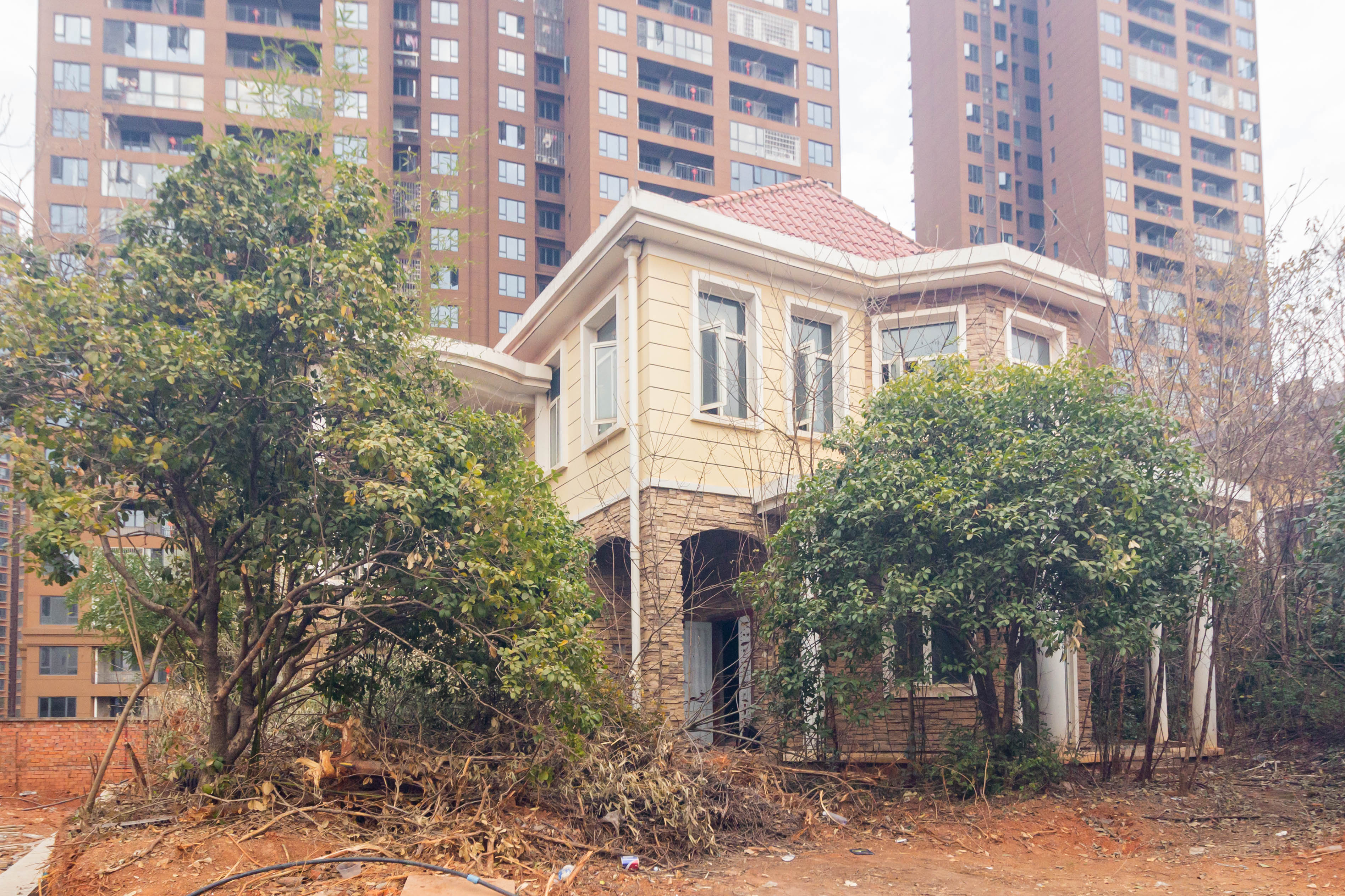 水印山城 5室2厅3卫 395.0万 水印山城 5室2厅3卫 395.0万卧室