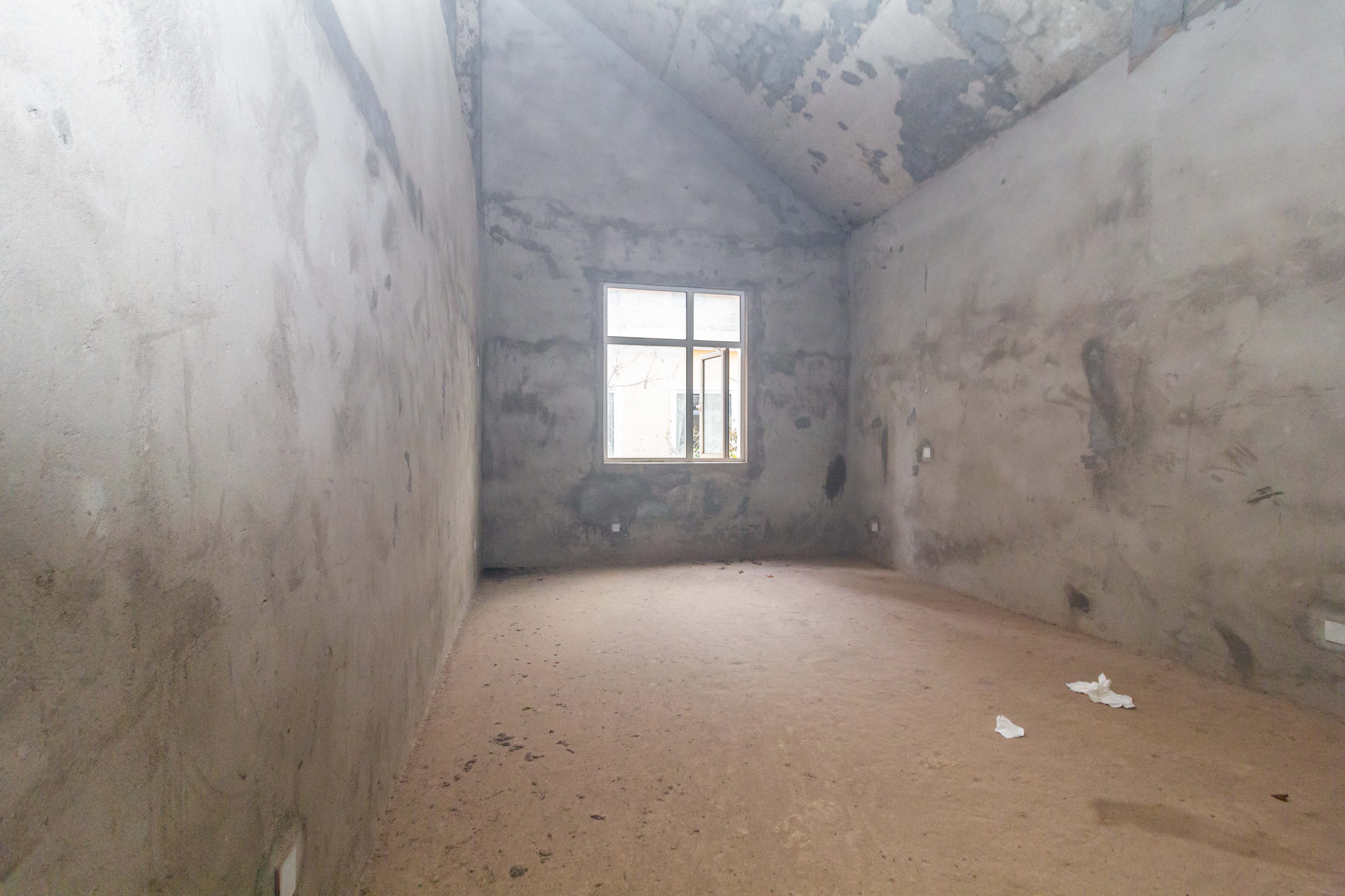 水印山城 5室2厅3卫 395.0万 水印山城 5室2厅3卫 395.0万卧室