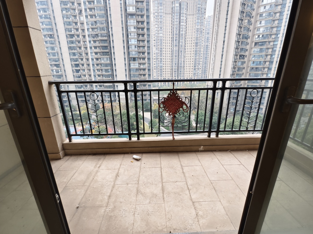 恒大华府 3室2厅2卫 72.8万 恒大华府 3室2厅2卫 72.8万室内图