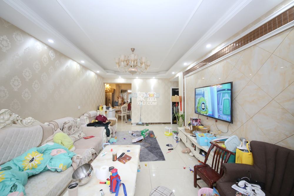 三王丽都  3室2厅2卫   190.00万