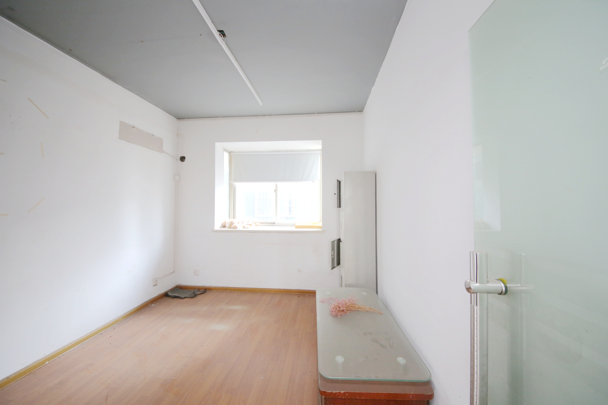 省建苑小区  5室2厅2卫   197.00万卧室