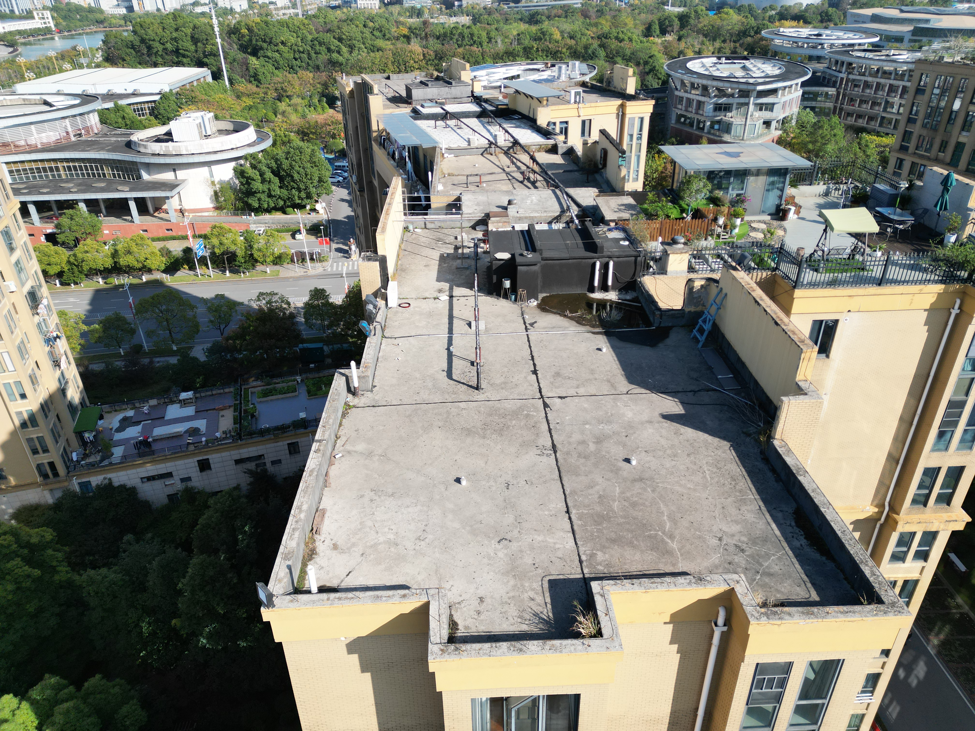 鑫远尚玺苑 4室2厅2卫 180.0万 鑫远尚玺苑 4室2厅2卫 180.0万其他