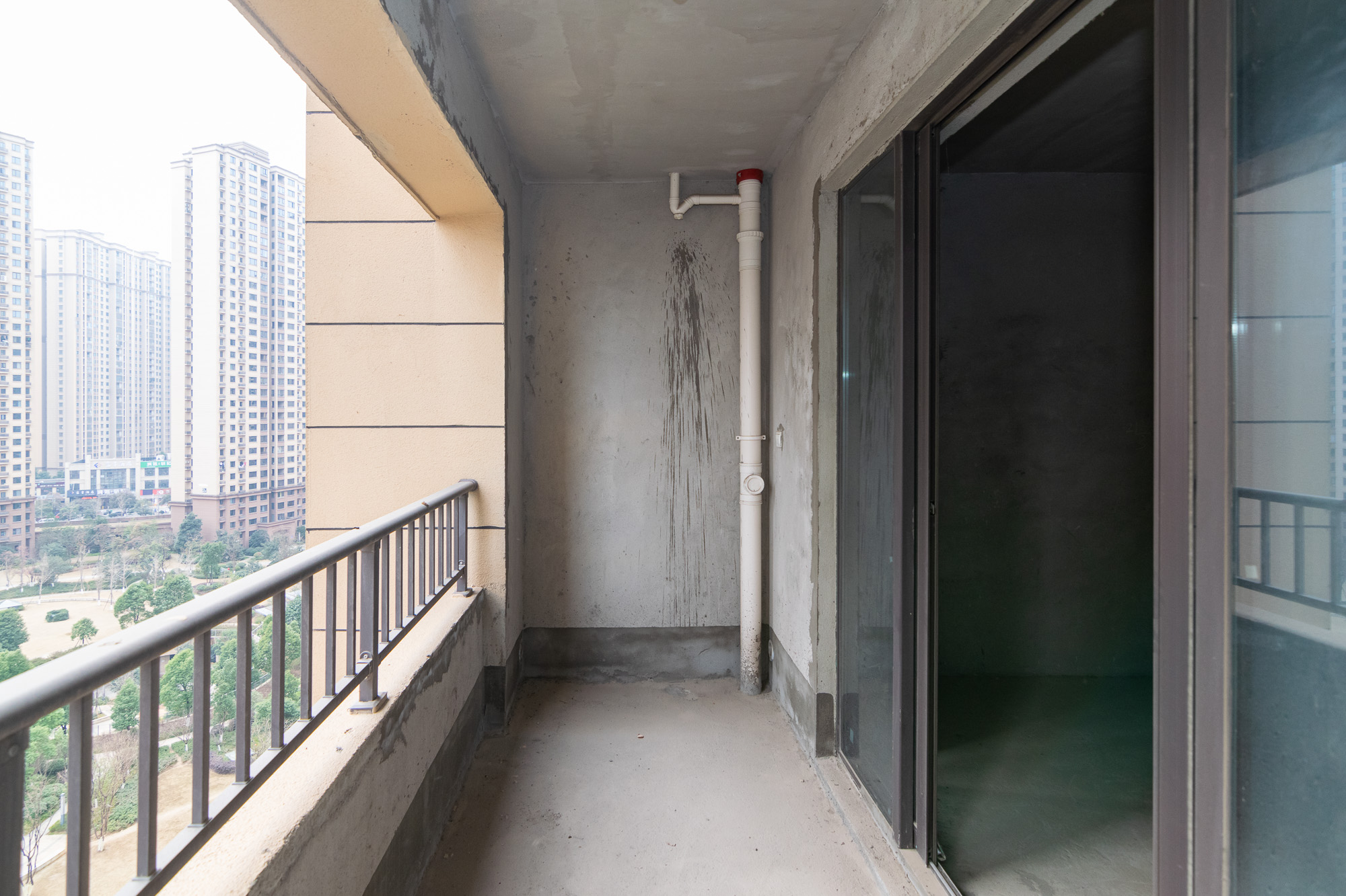 长房星珑湾 4室2厅2卫 85.0万 长房星珑湾 4室2厅2卫 85.0万阳台