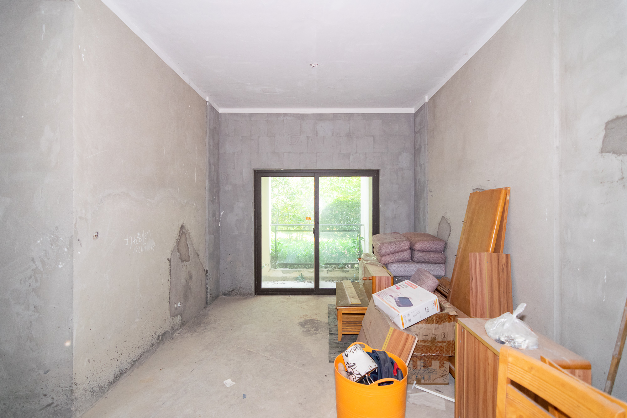 正荣财富中心 3室2厅1卫 58.0万 正荣财富中心 3室2厅1卫 58.0万客厅