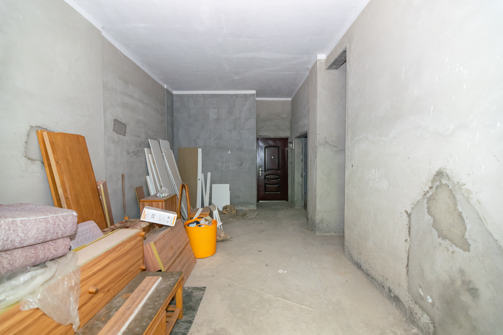 正荣财富中心 3室2厅1卫 58.0万 正荣财富中心 3室2厅1卫 58.0万客厅