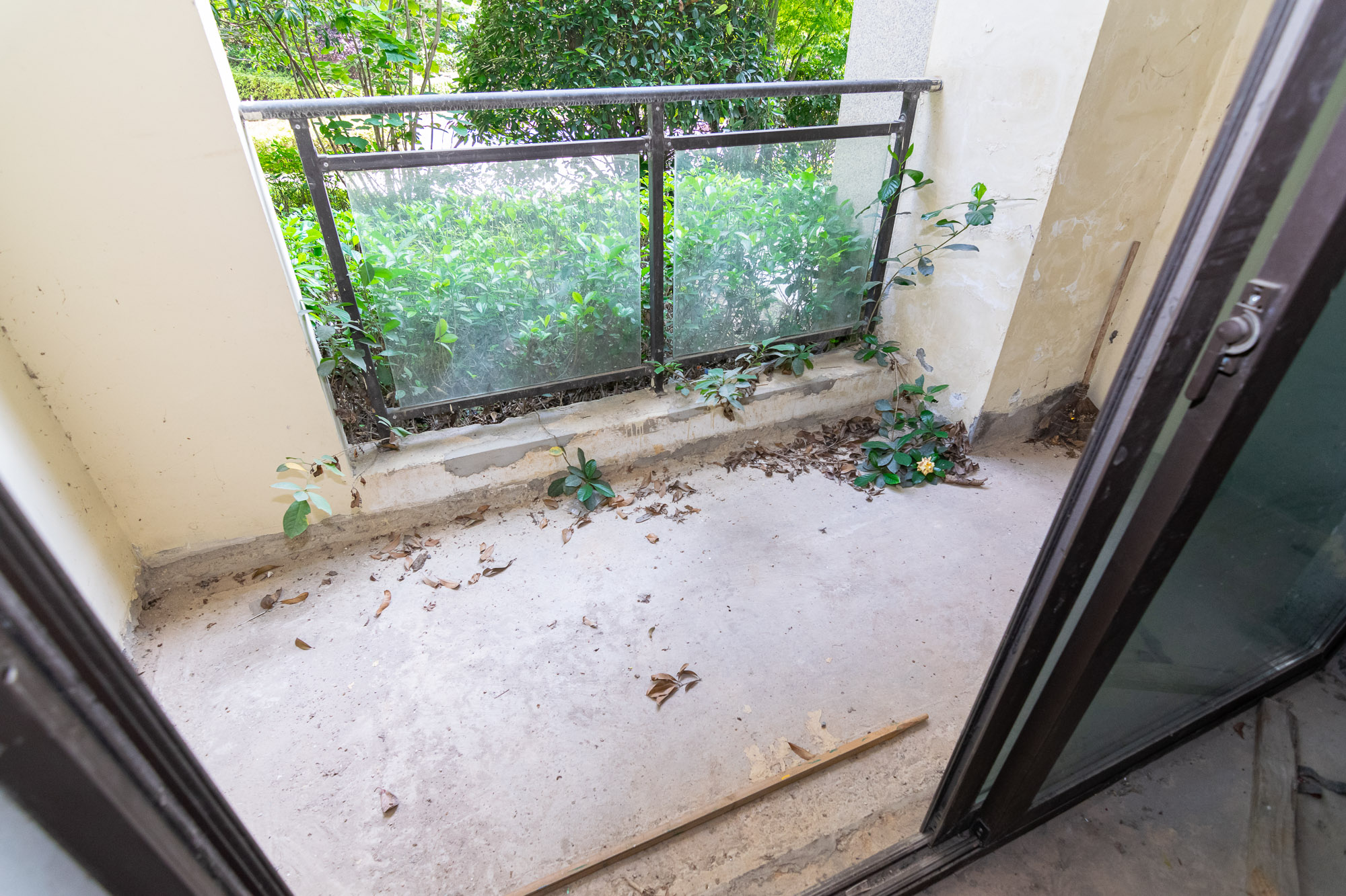 正荣财富中心 3室2厅1卫 58.0万 正荣财富中心 3室2厅1卫 58.0万阳台