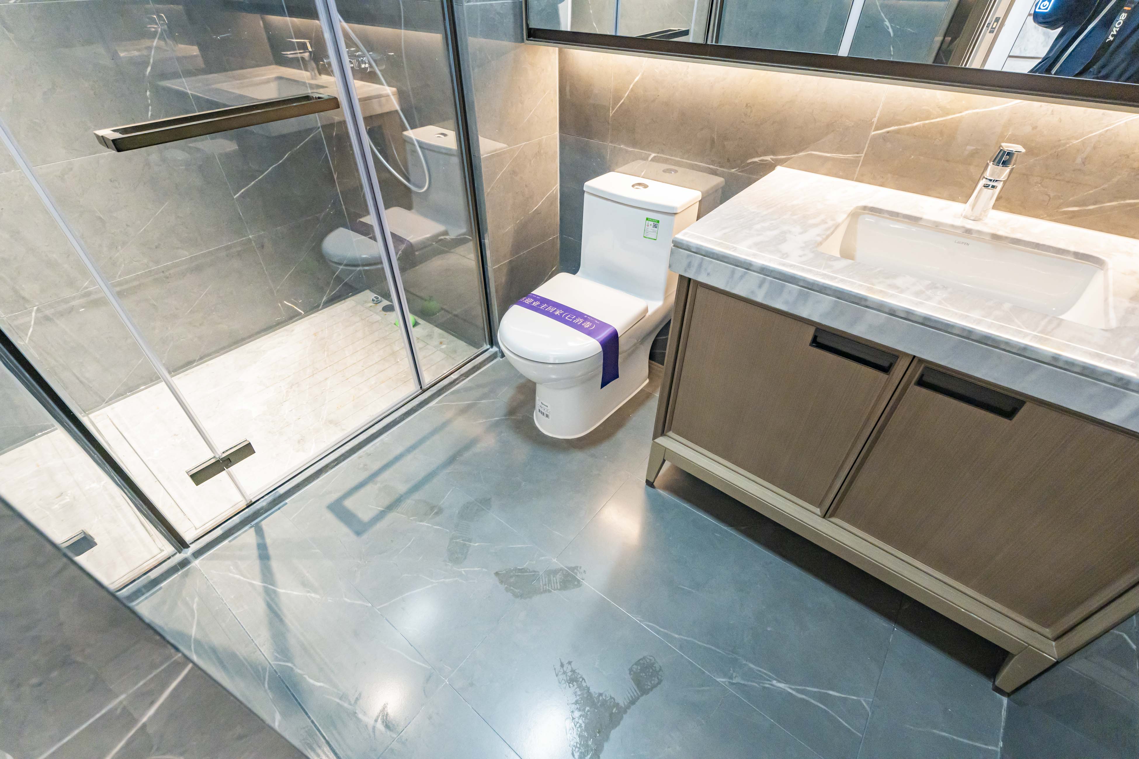 建发养云  4室2厅2卫   528.00万卫生间