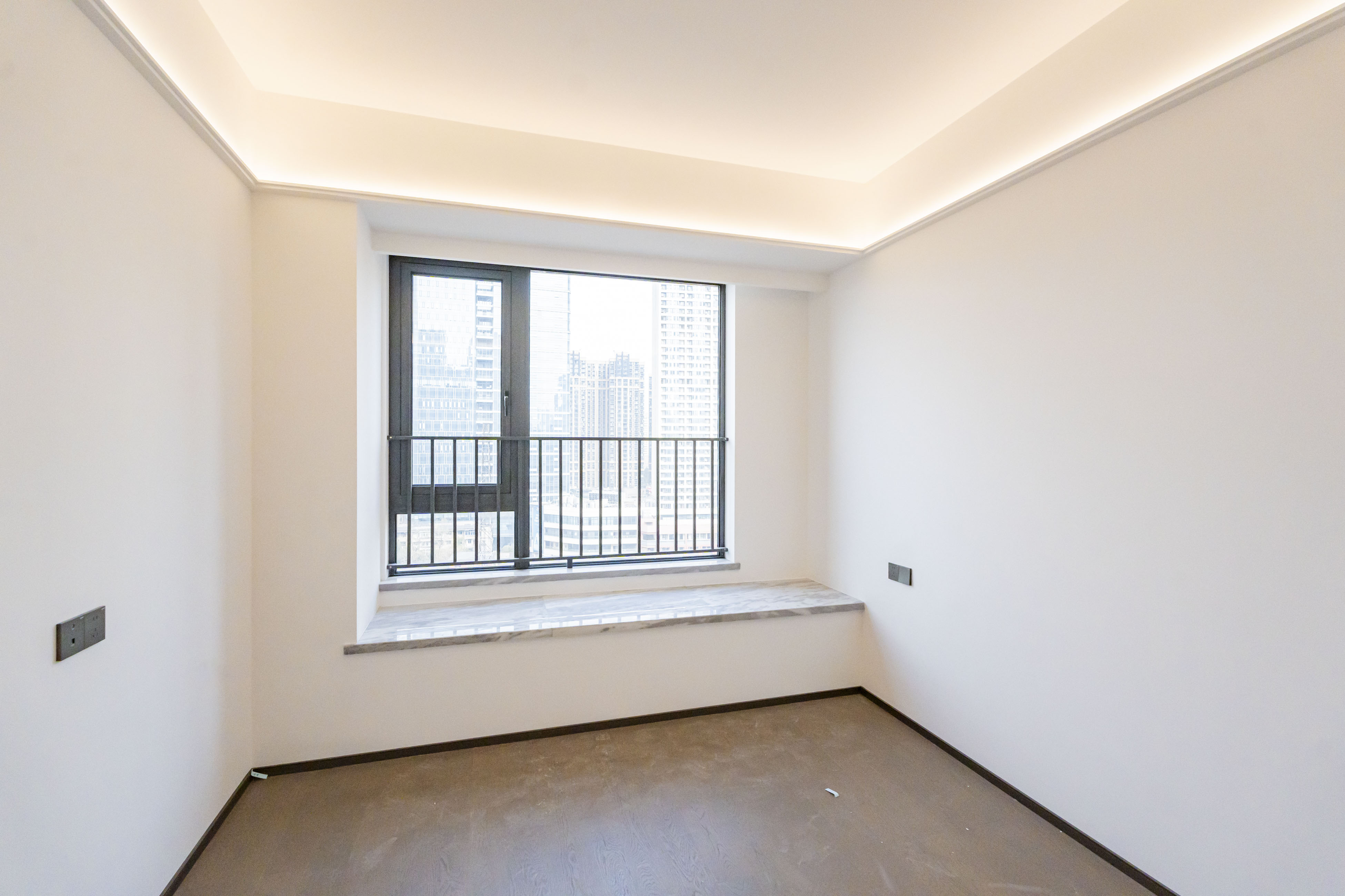 建发养云  4室2厅2卫   528.00万卧室