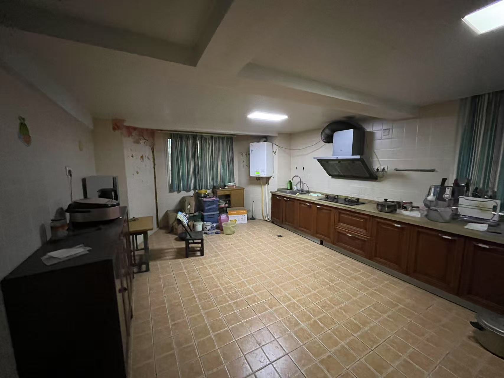 熹悦花都 5室2厅3卫 265.0万 熹悦花都 5室2厅3卫 265.0万室内图