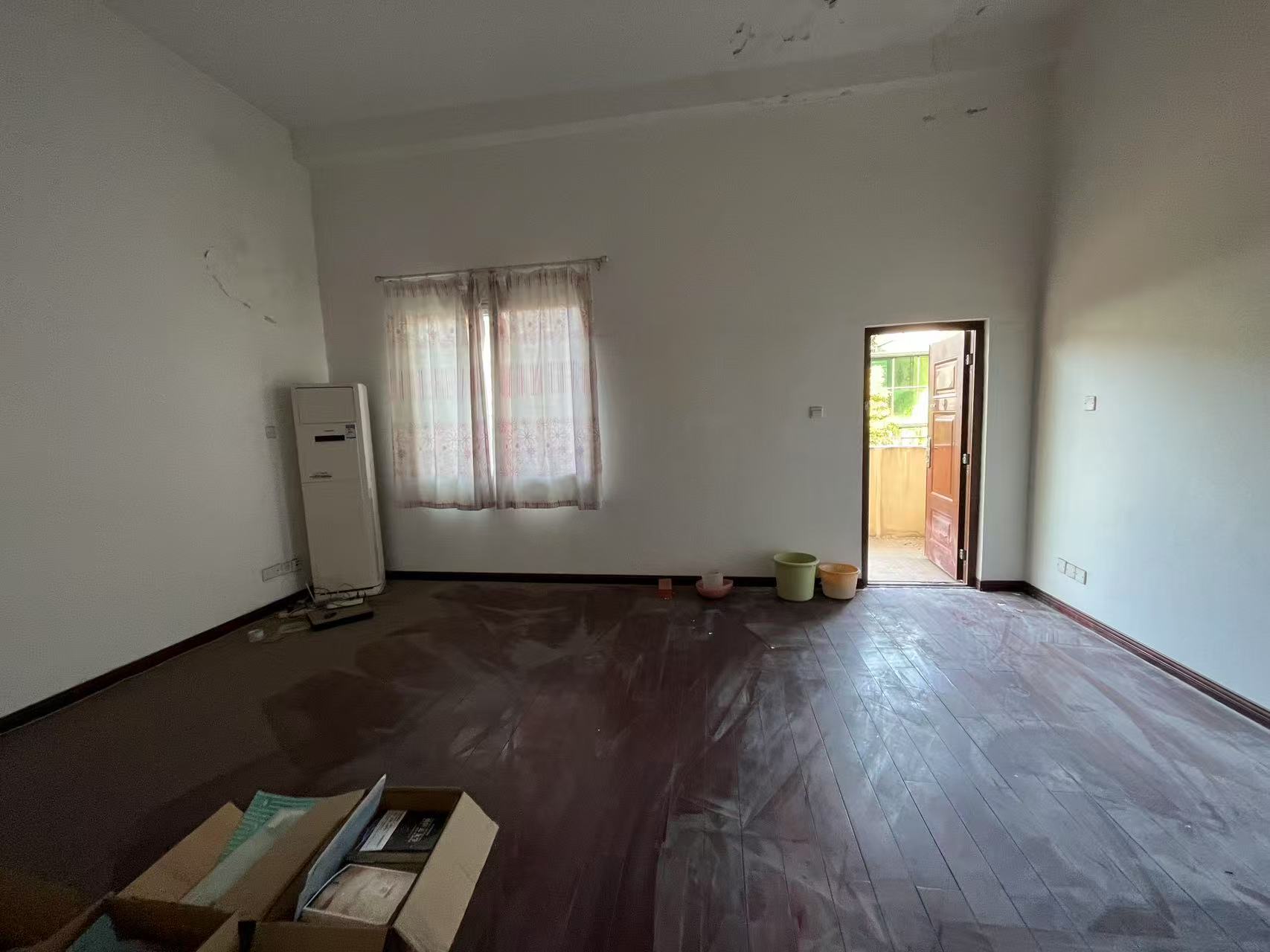 熹悦花都 5室2厅3卫 265.0万 熹悦花都 5室2厅3卫 265.0万室内图