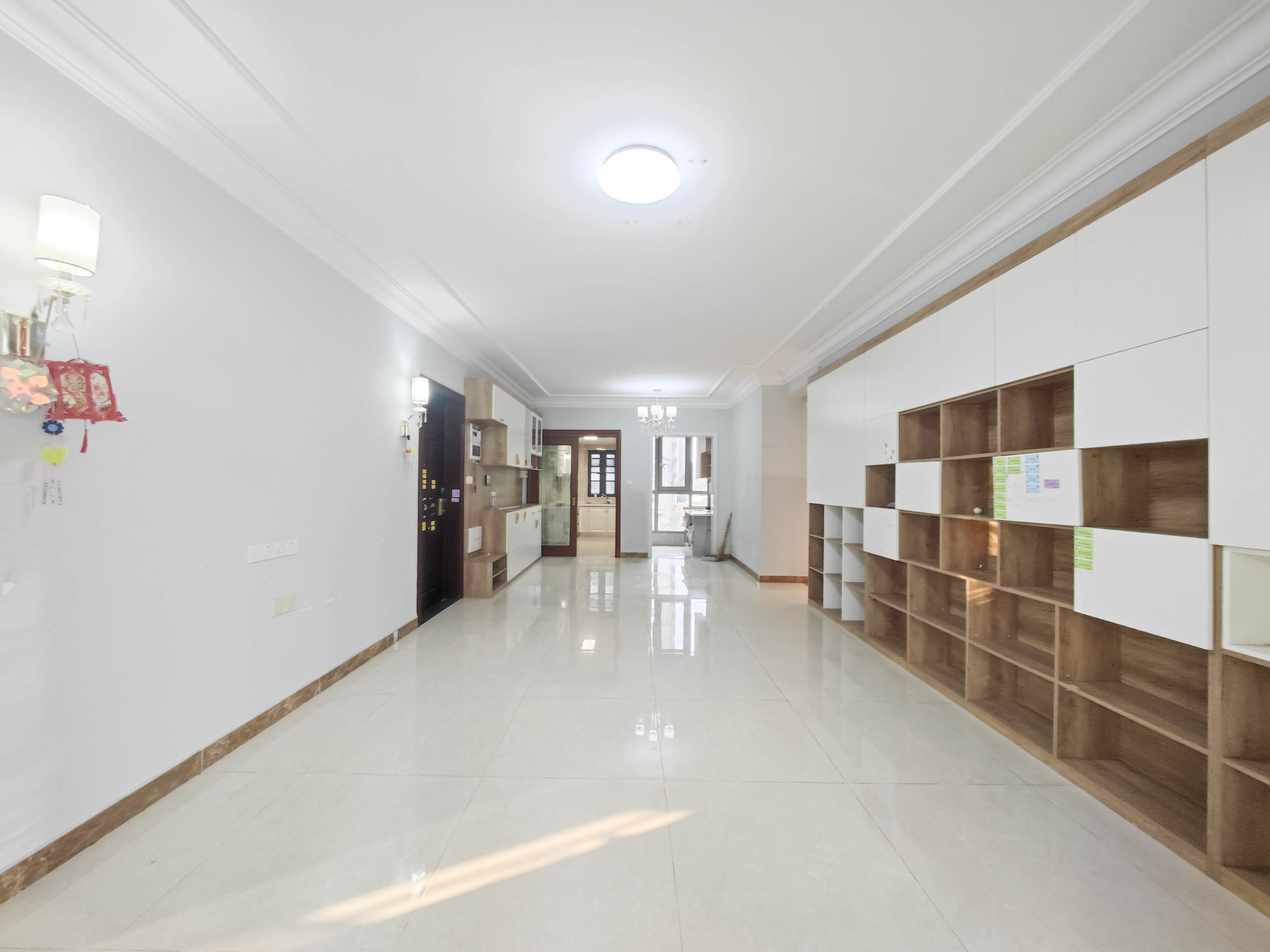 恒大上林苑 4室2厅2卫 135.0万 恒大上林苑 4室2厅2卫 135.0万客厅