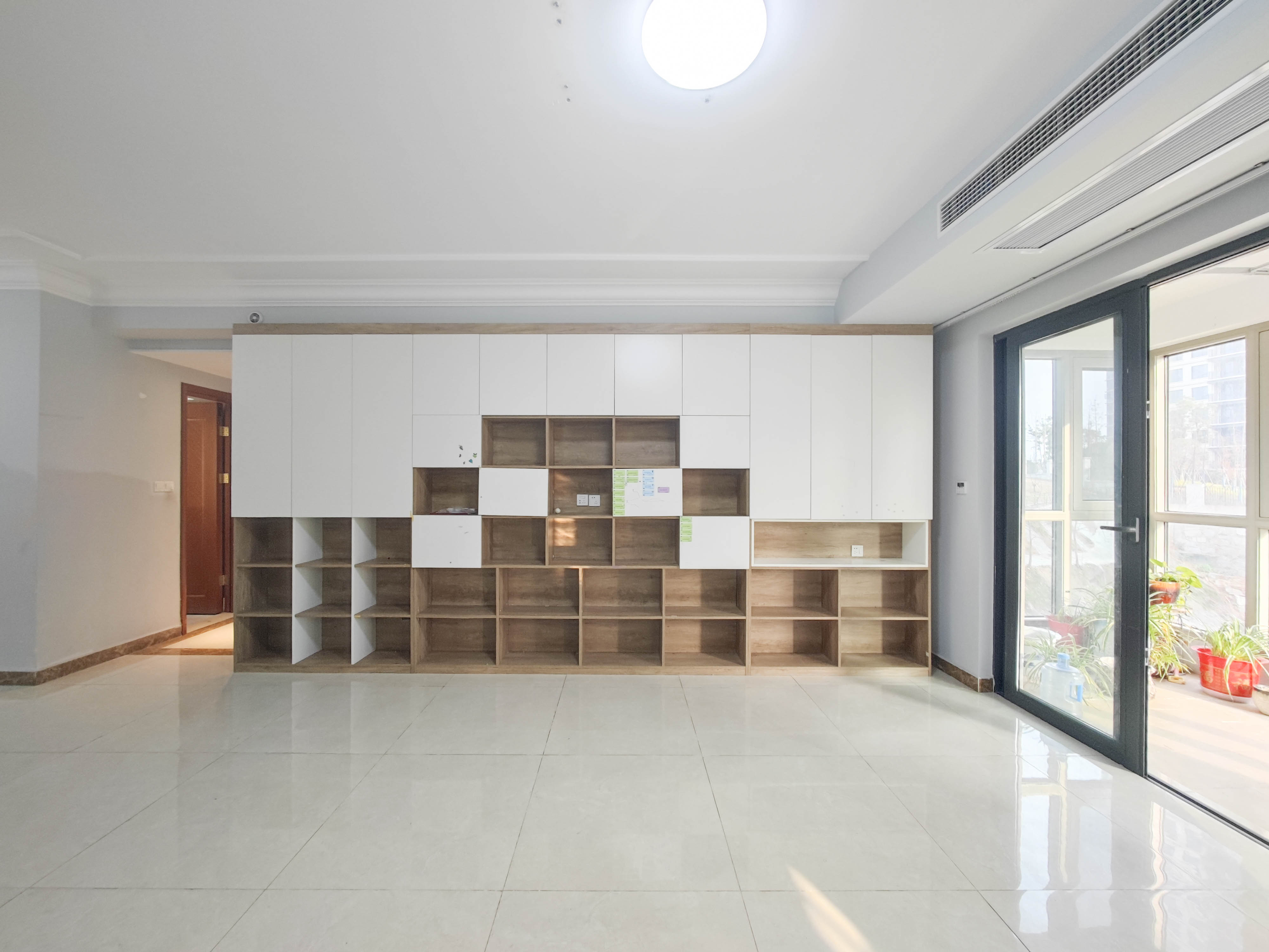 恒大上林苑 4室2厅2卫 135.0万 恒大上林苑 4室2厅2卫 135.0万客厅