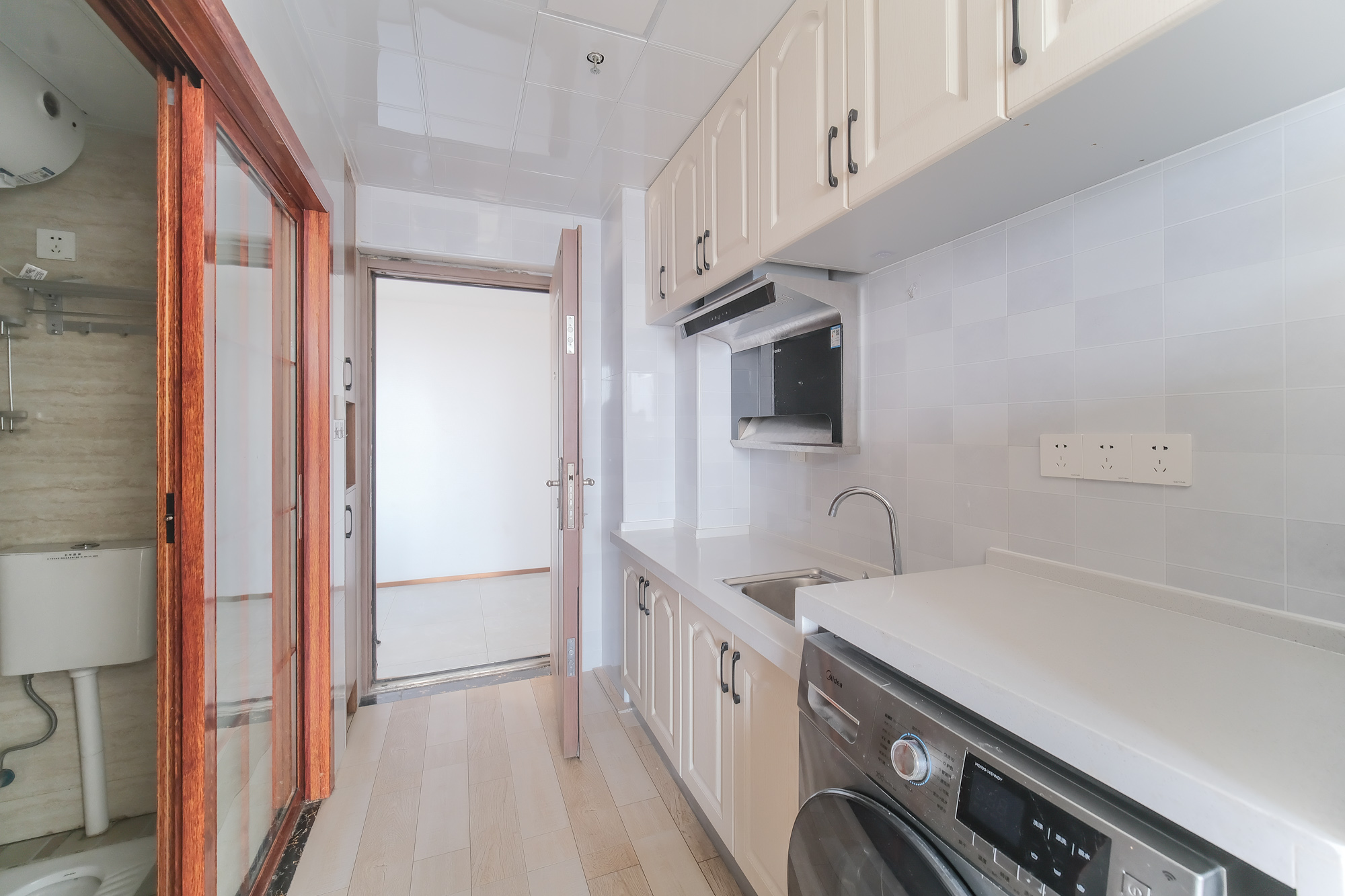 保利香槟国际 1室1厅1卫 20.0万 保利香槟国际 1室1厅1卫 20.0万厨房