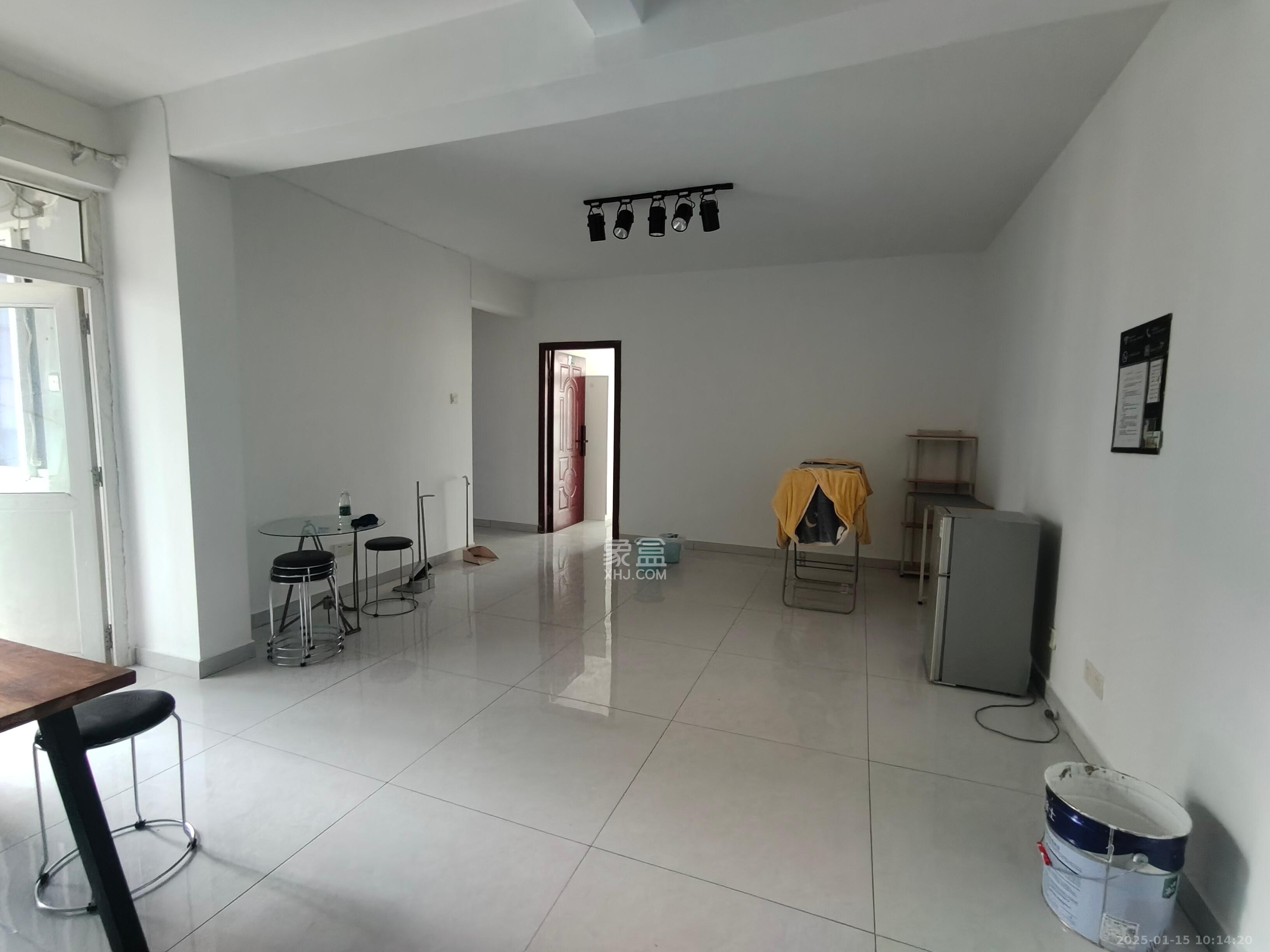 申奥美域 4室2厅2卫 4000.0元/月 申奥美域 4室2厅2卫 4000.0元/月室内图