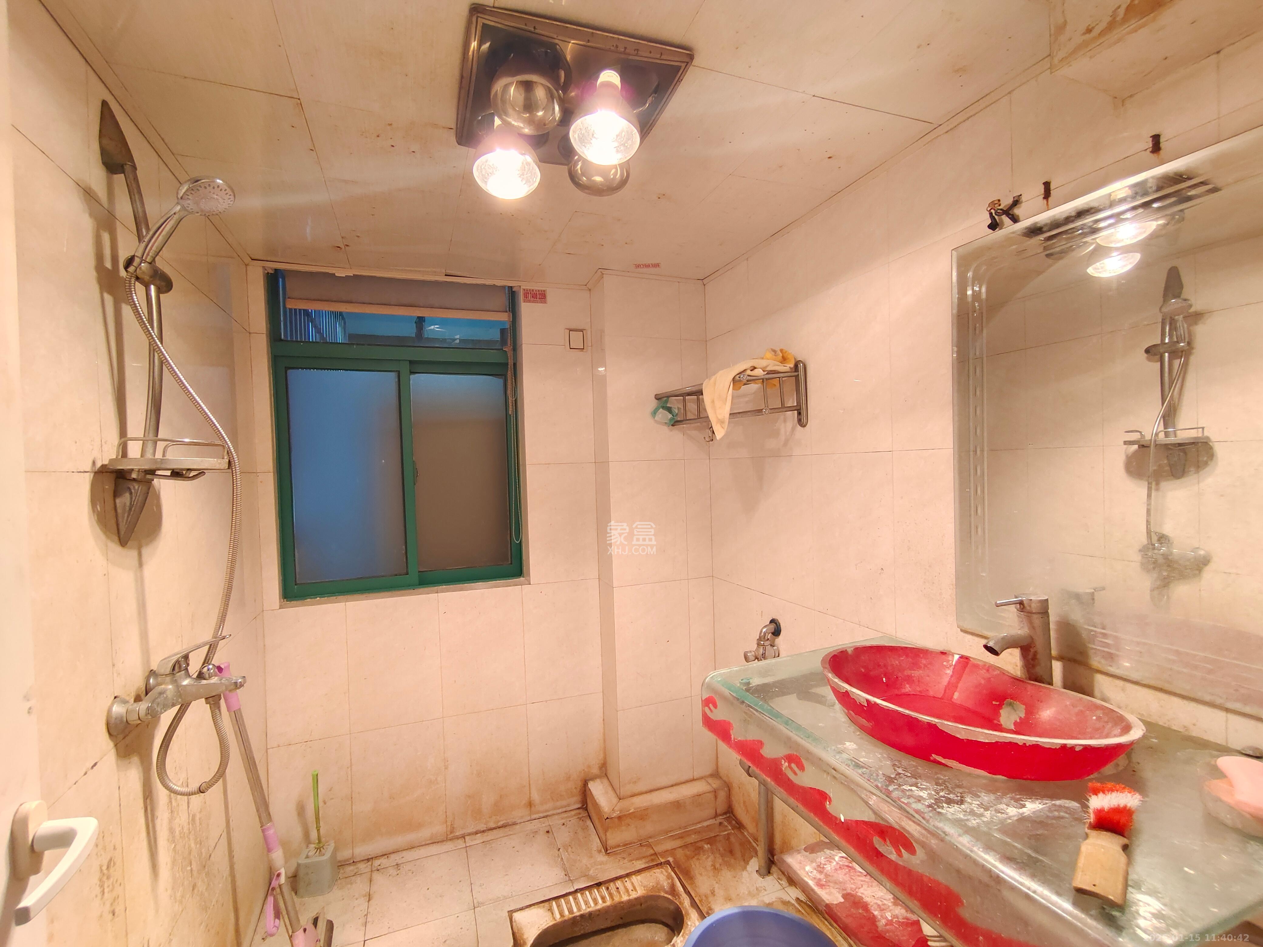 景秀江山  3室2厅1卫    2650.0元/月 景秀江山  3室2厅1卫    2650.0元/月室内图