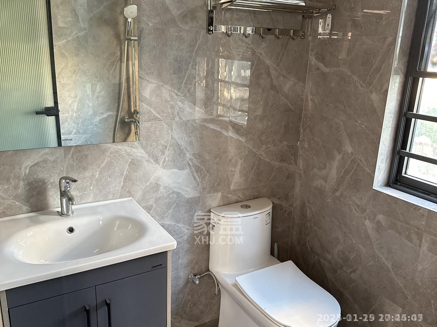 春藤小镇 4室2厅2卫 2800.0元/月 春藤小镇 4室2厅2卫 2800.0元/月室内图