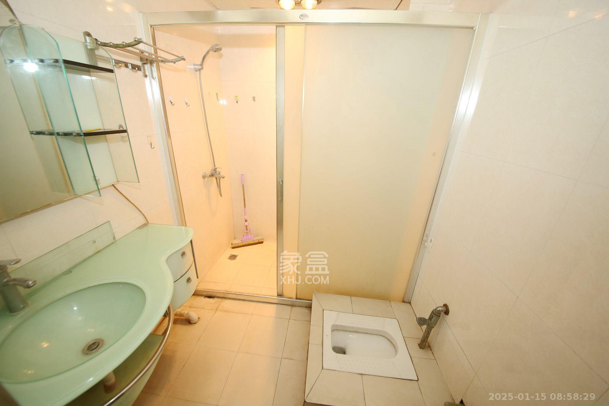 锦湘国际星城一期(锦美苑) 4室2厅2卫 3000.0元/月 锦湘国际星城一期(锦美苑) 4室2厅2卫 3000.0元/月室内图