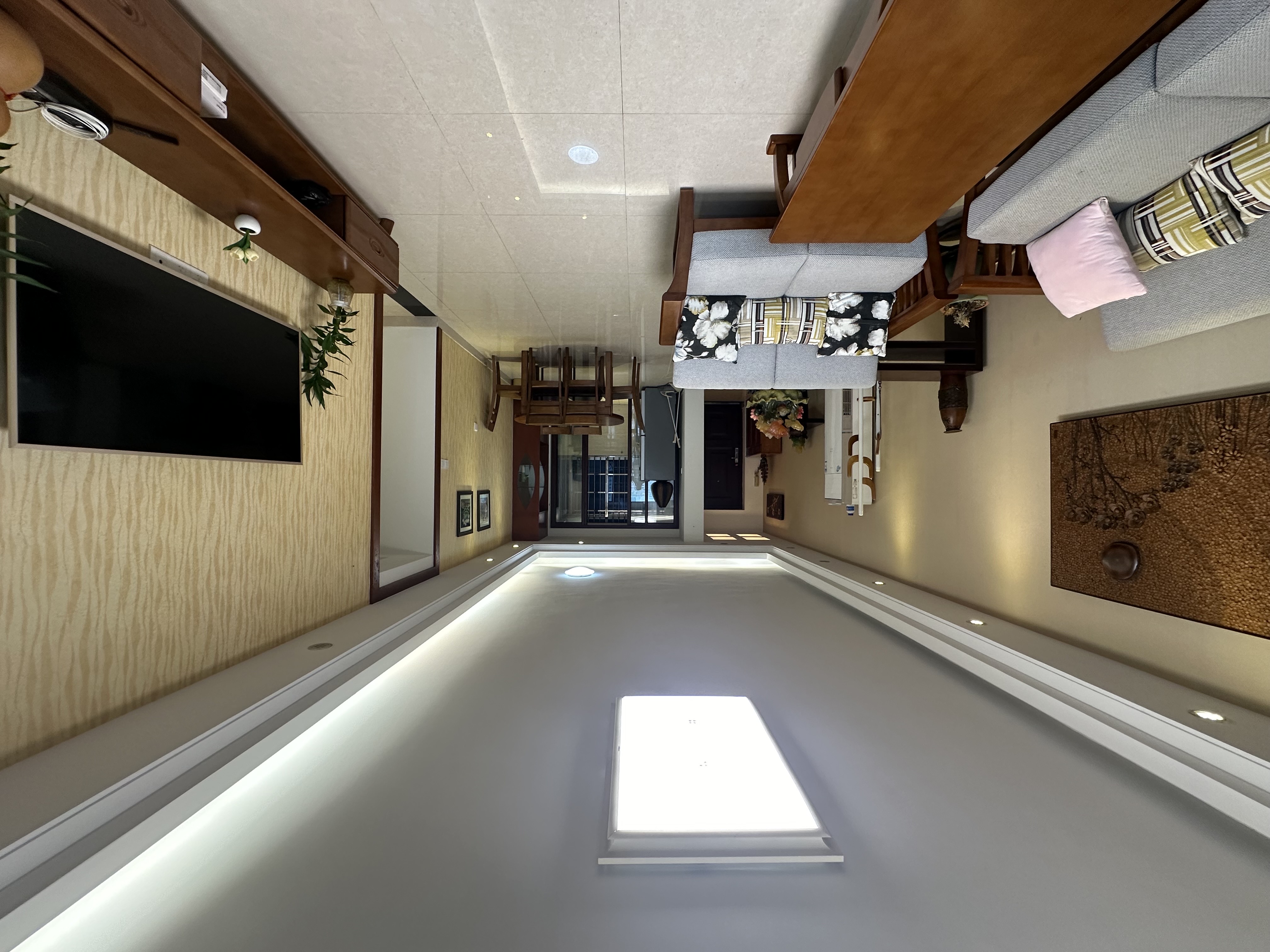 置地花园 3室2厅2卫 190.0万 置地花园 3室2厅2卫 190.0万客厅