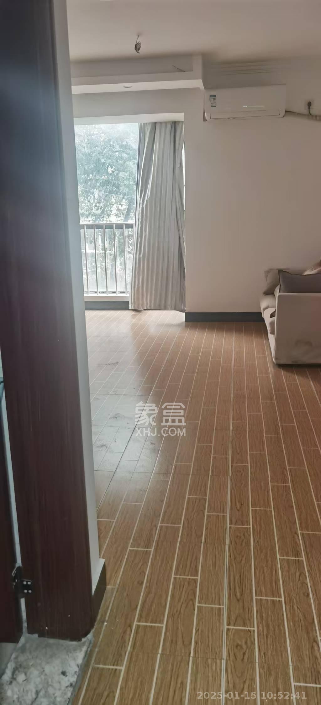 阳光100二期 1室1厅1卫 1300.0元/月 阳光100二期 1室1厅1卫 1300.0元/月室内图