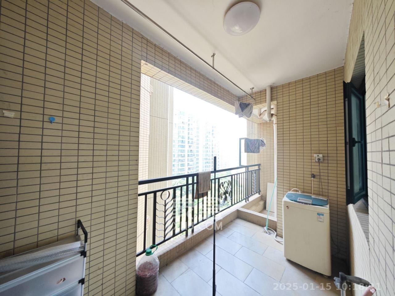 恒大城  3室2厅1卫   1900.00元/月户型图