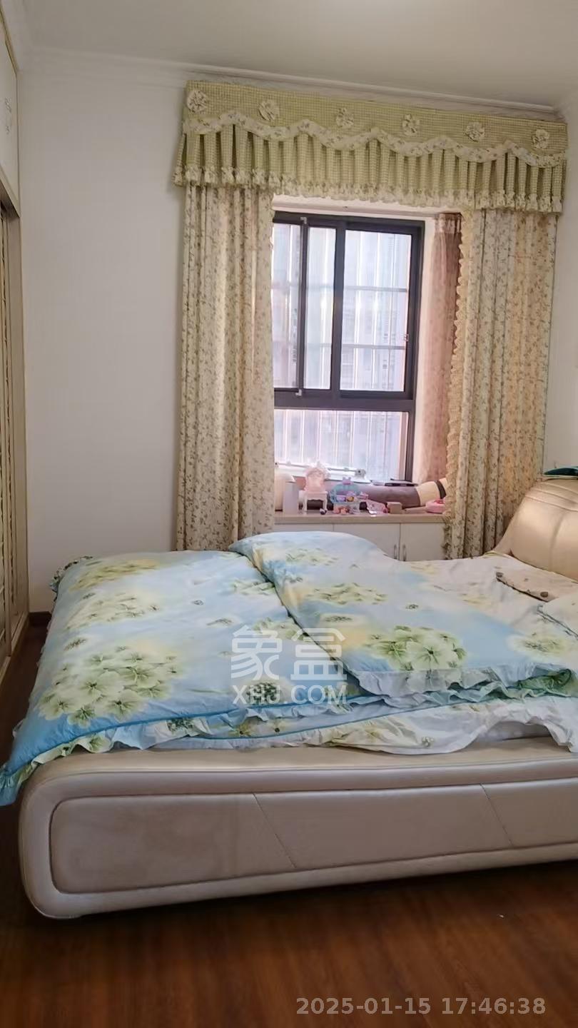 高林仕家 3室2厅2卫 2300.0元/月 高林仕家 3室2厅2卫 2300.0元/月室内图