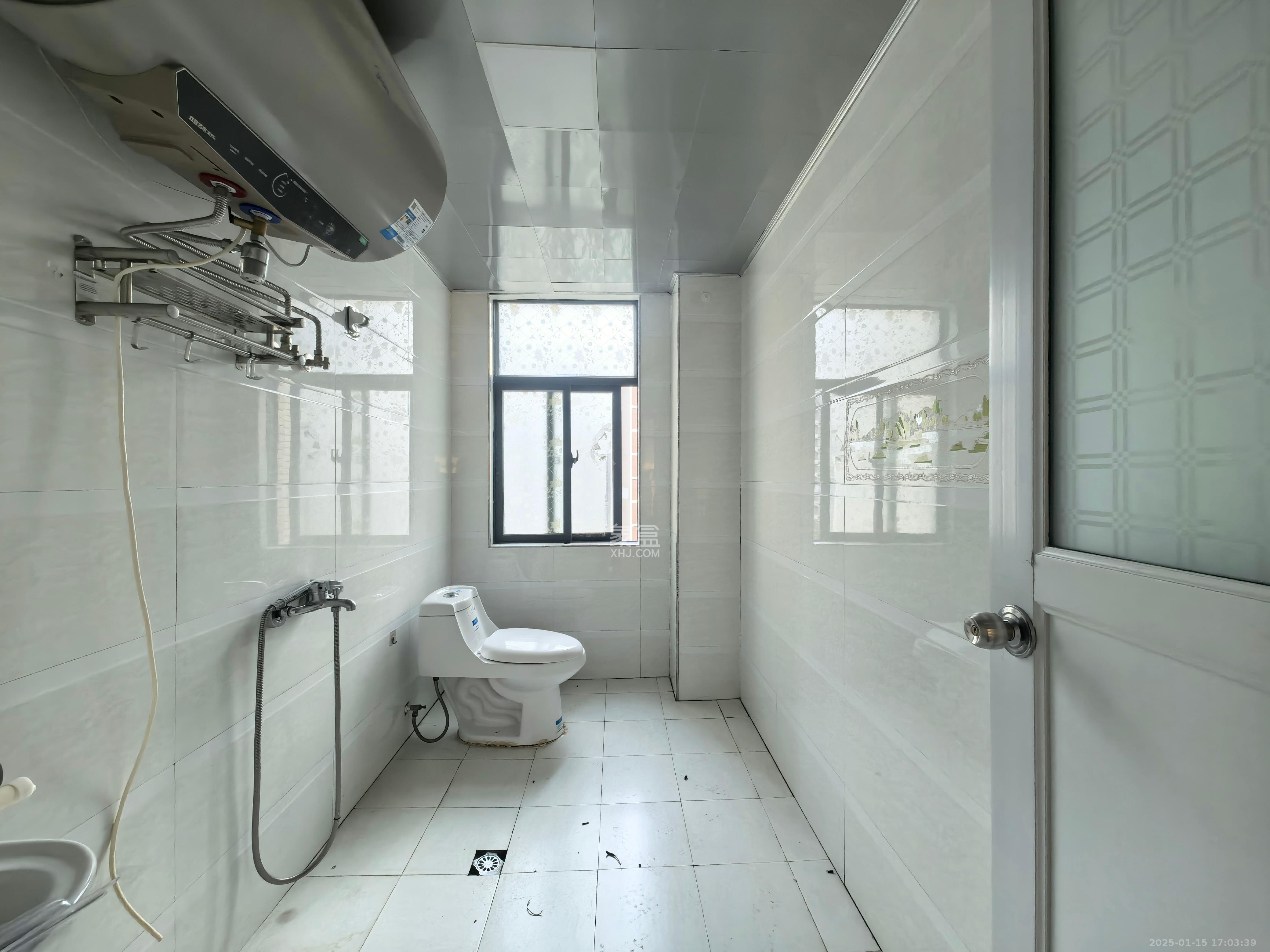 星城映象 3室2厅1卫 2600.0元/月 星城映象 3室2厅1卫 2600.0元/月室内图